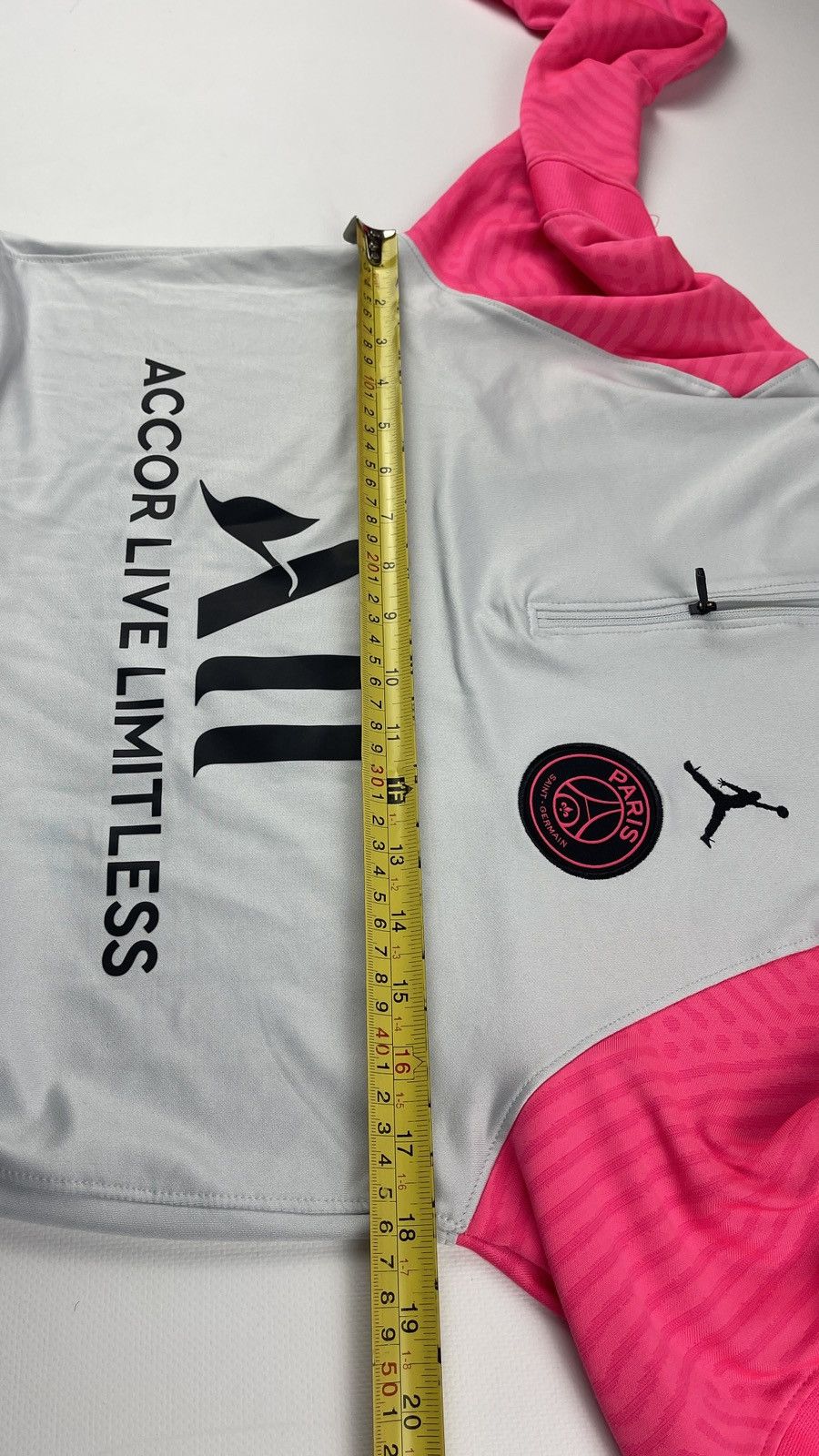 Jordan Brand Jordan PSG 20/21 Soccer Training Long Sleeve T Shirt Size US S / EU 44-46 / 1 - 11 Thumbnail
