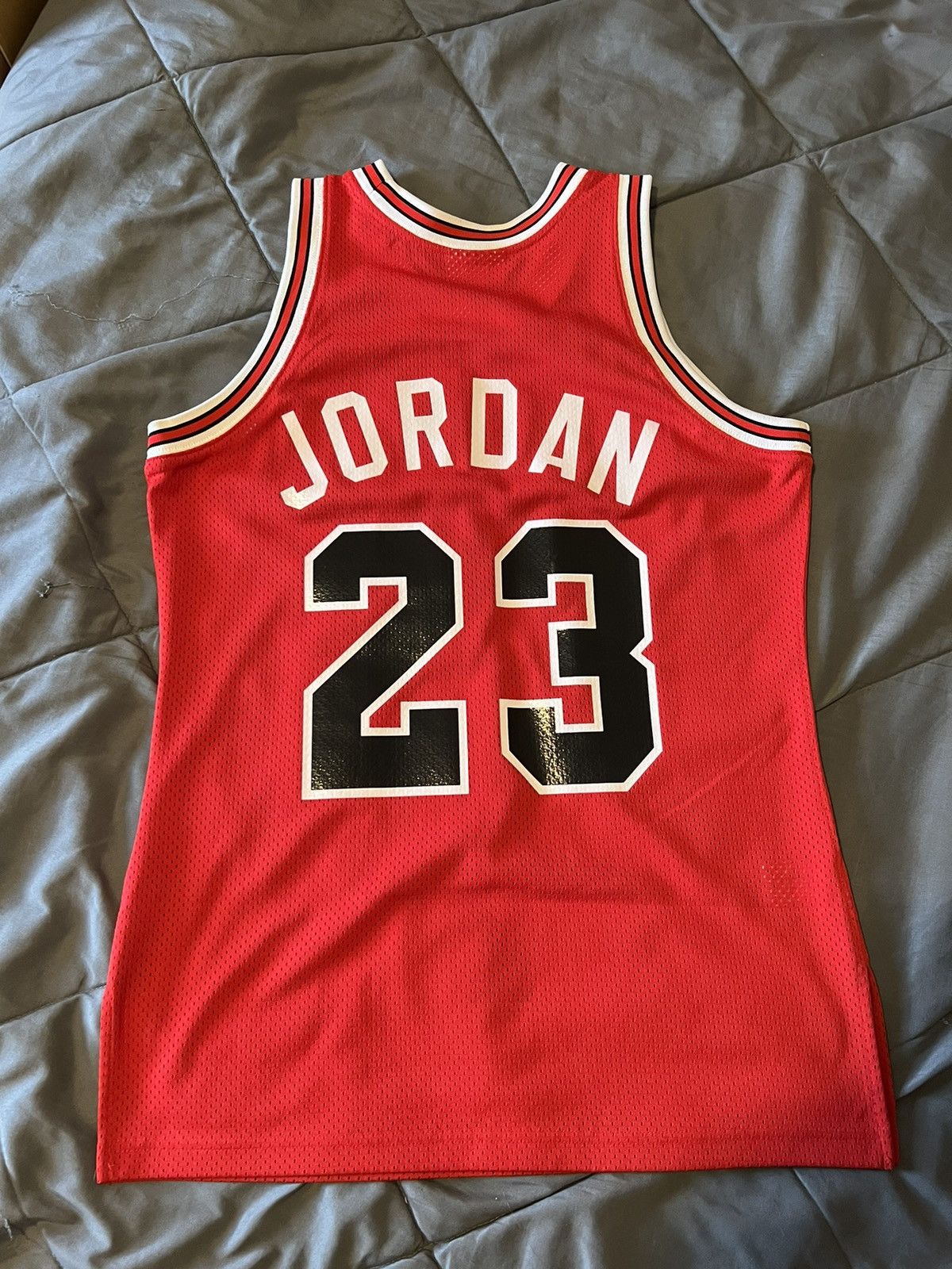Mitchell & Ness × NBA Michael Jordan authentic rookie jersey Size US M / EU 48-50 / 2 - 2 Thumbnail