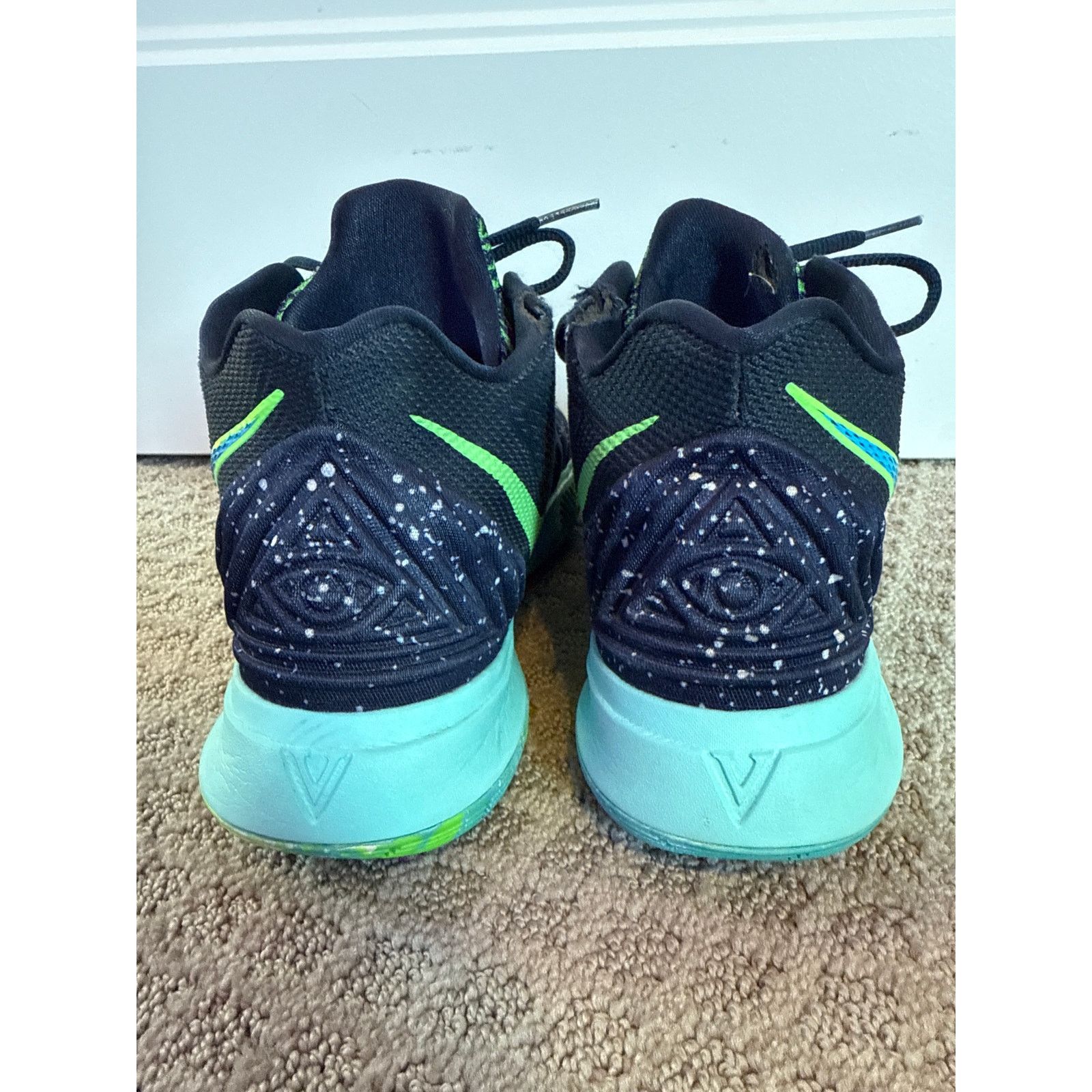 Nike Nike Kyrie 5 UFO Light Current Blue Basketball Shoe,10 Size US 10 / EU 43 - 3 Thumbnail
