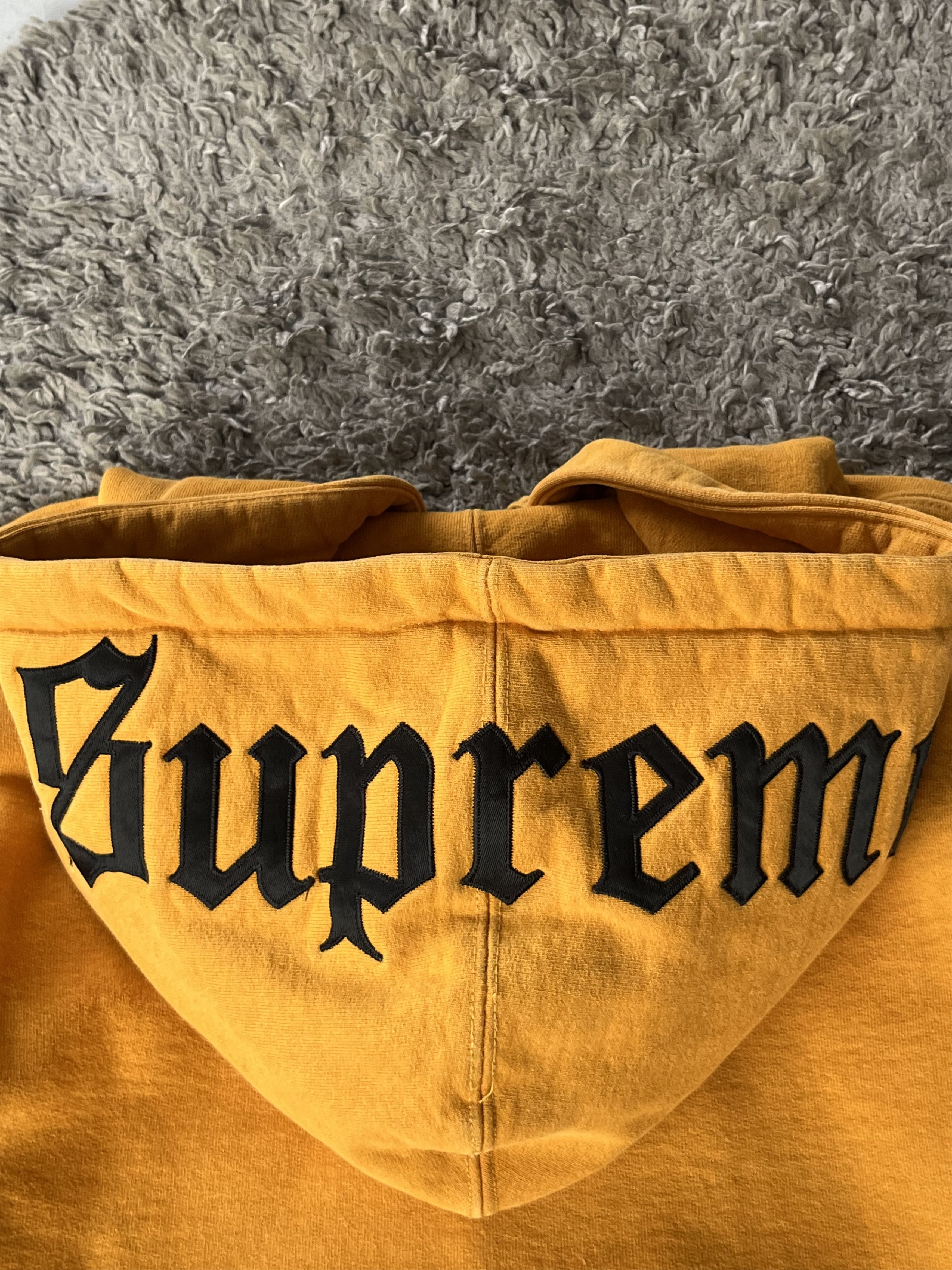 Supreme Luxury Zip Hoodies Supreme Old English Hood Streetwear Size US M / EU 48-50 / 2 - 9 Thumbnail