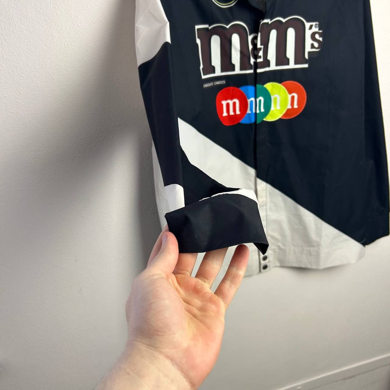 NASCAR Vintage Nascar M&Ms big logo racing nylon jacket Size US L / EU 52-54 / 3 - 6 Thumbnail