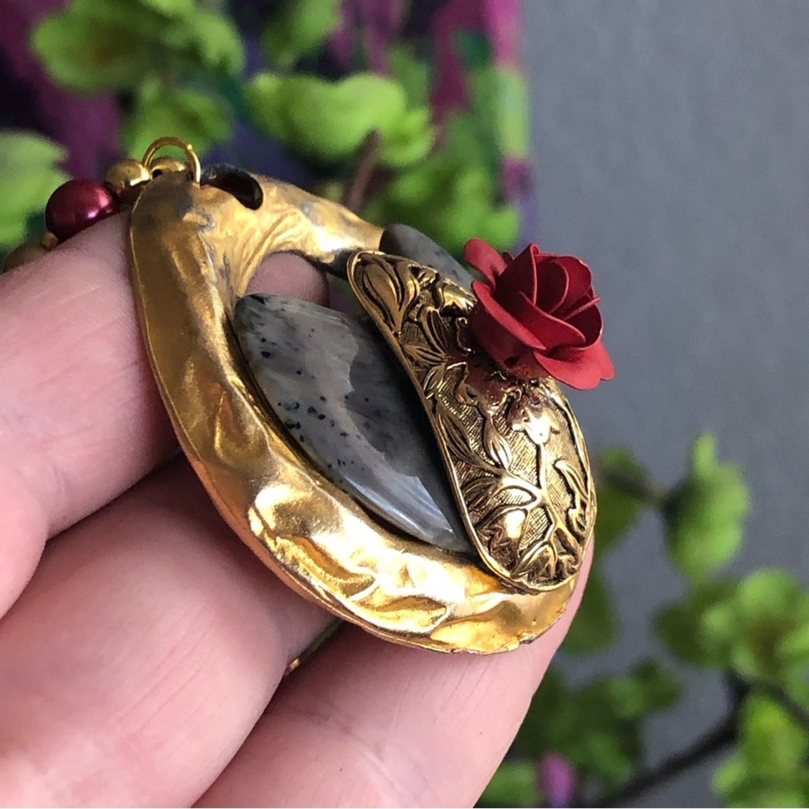 Handmade Handcrafted repurpose Spanish Rose pendant Pearl necklace Size ONE SIZE - 9 Thumbnail