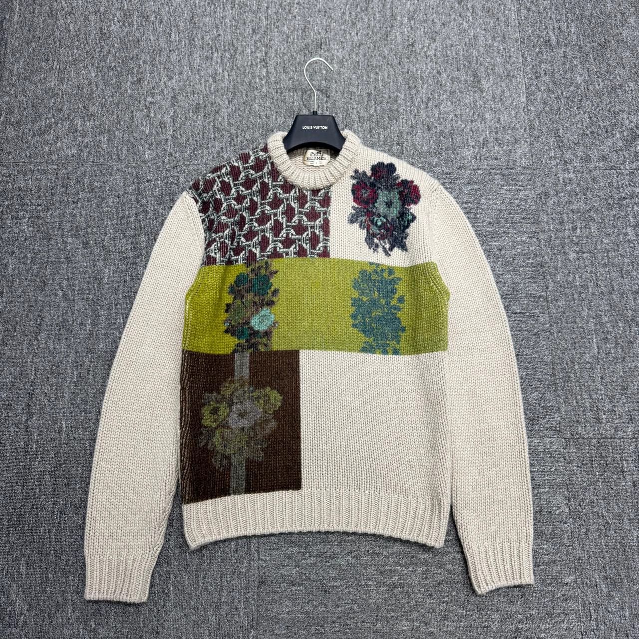 Hermes Hermes Women's Floral Knit Cashmere Sweater S Size S / US 4 / IT 40 - 1 Thumbnail