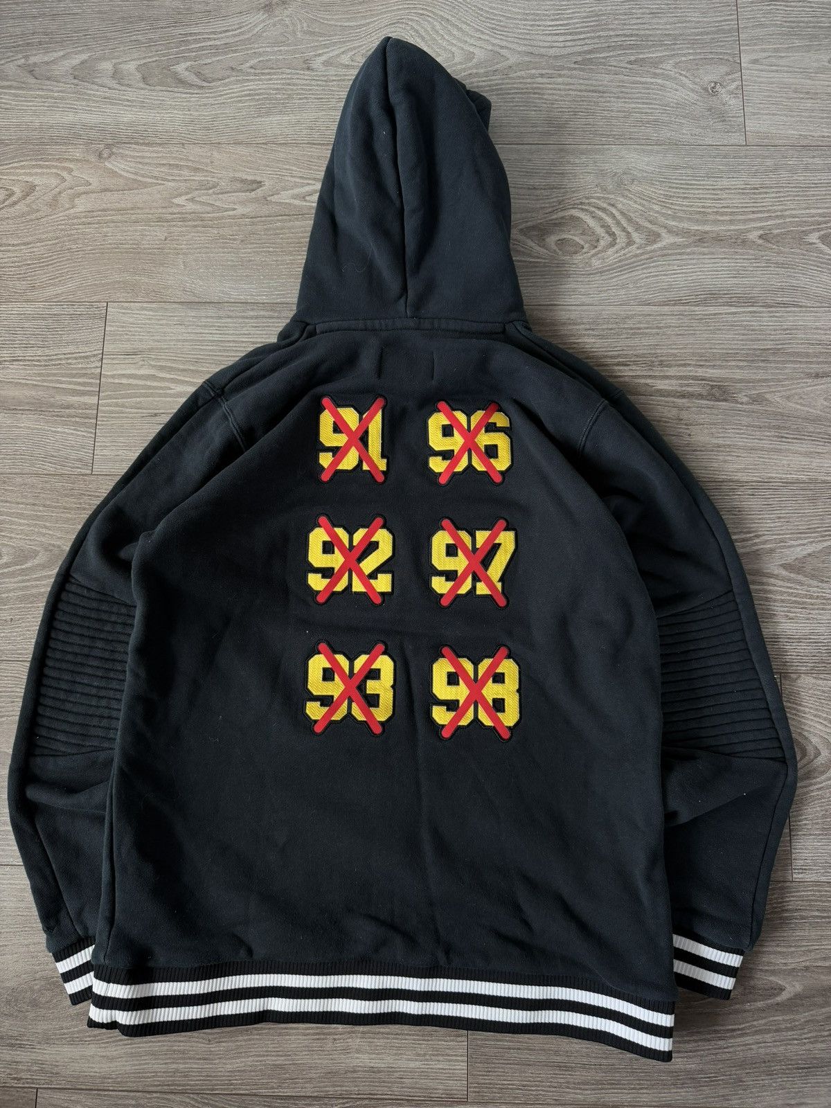 Jordan Brand Nike Air Jordan Big Logo Vintage 90s Hoodie Size US L / EU 52-54 / 3 - 15 Thumbnail
