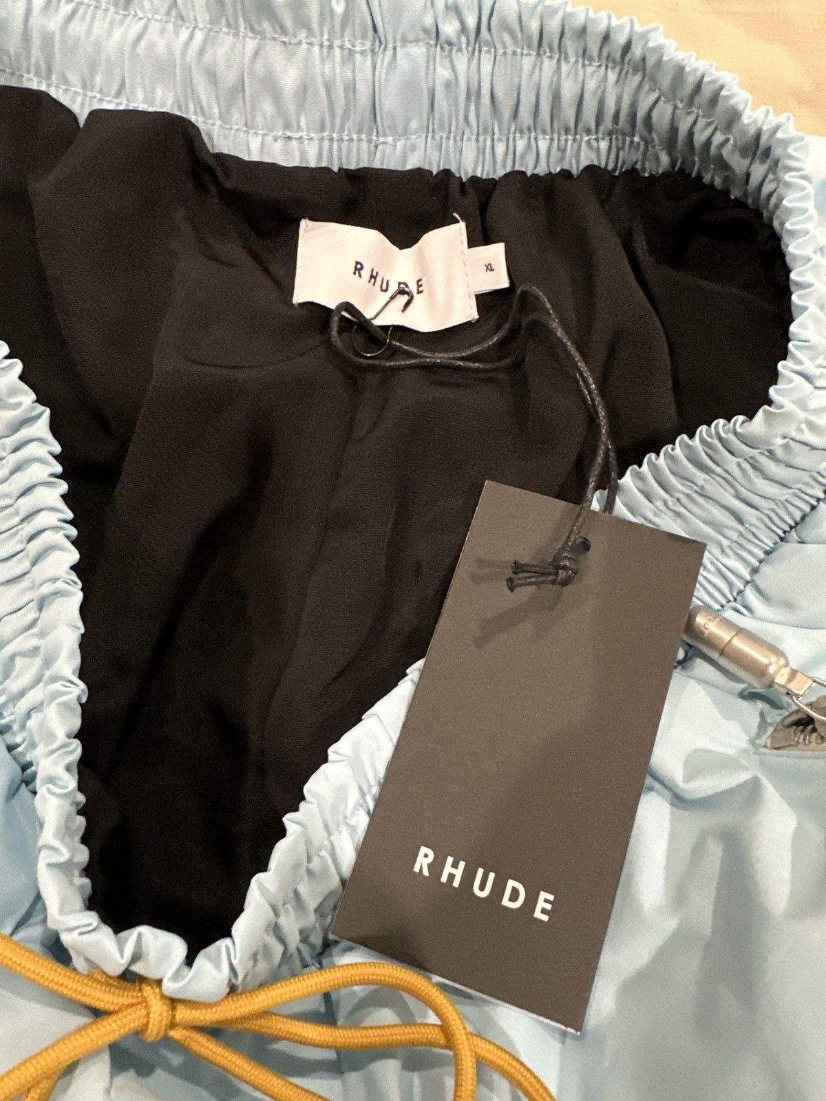 Rhude Rhude Logo shorts Sz XL NWT Size US 38 / EU 54 - 3 Thumbnail
