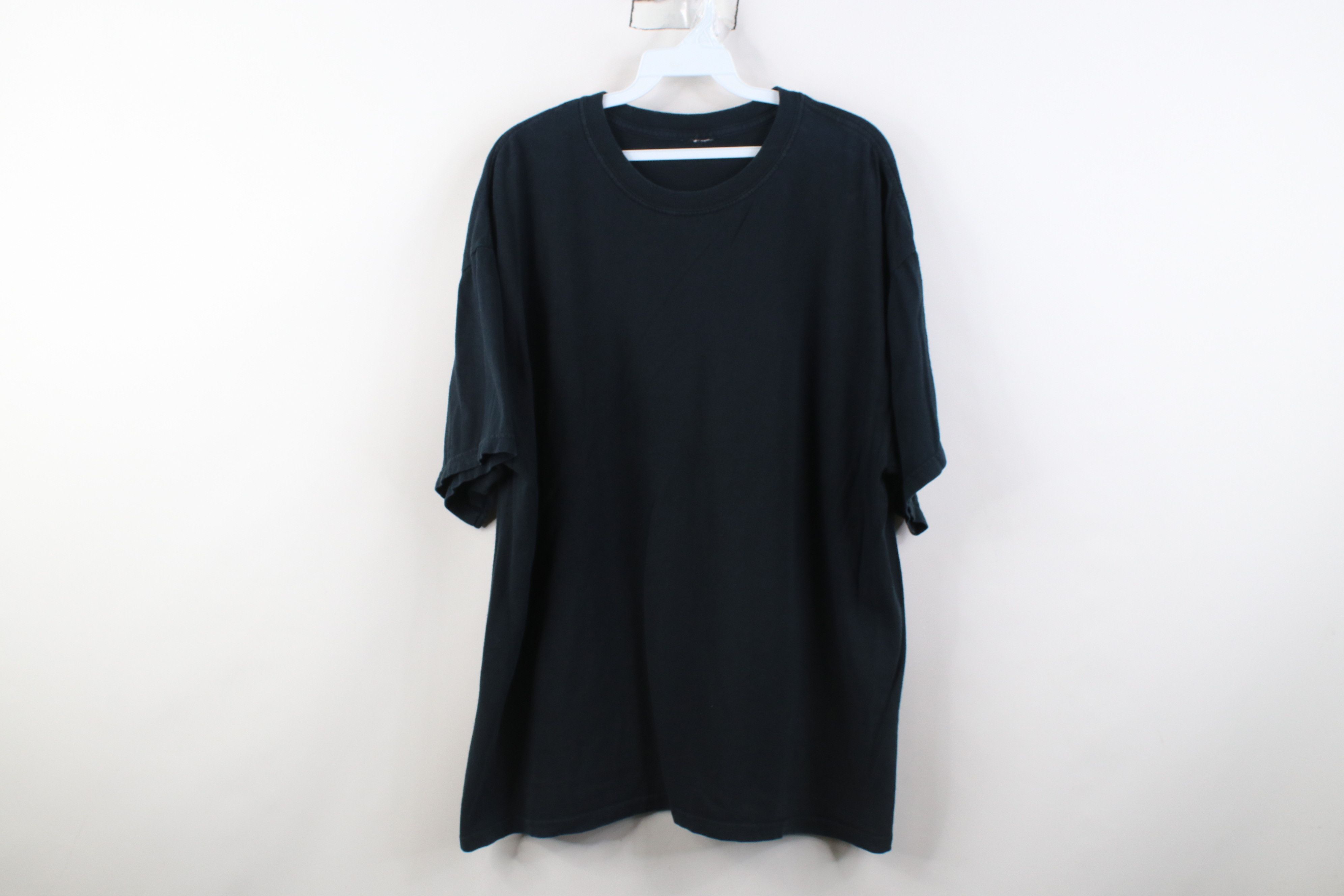 Vintage Vintage 90s Y2K Streetwear Blank Short Sleeve T-Shirt Black Size US XL / EU 56 / 4 - 1 Thumbnail