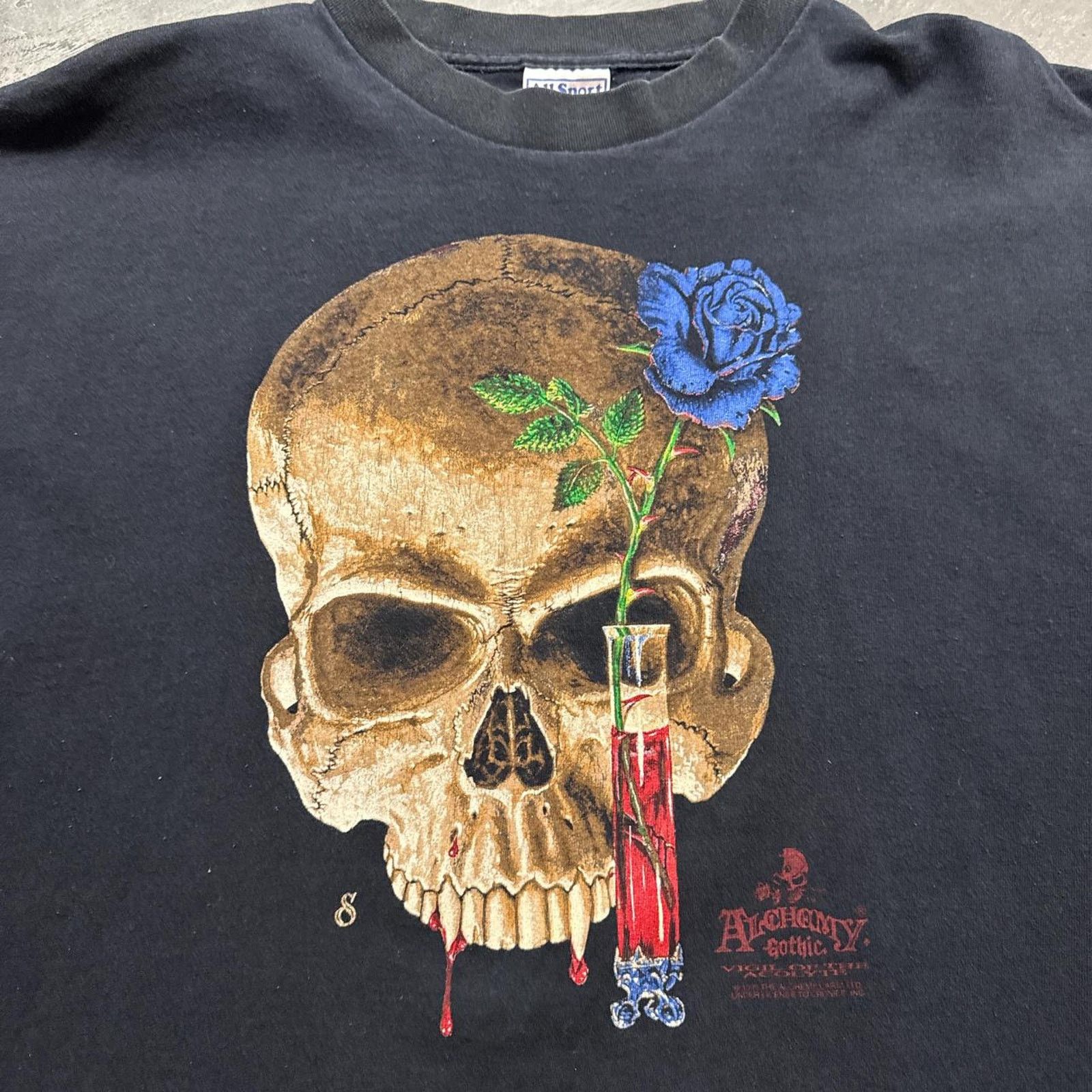 Vintage Vintage 90s Skull Rose Blood Grunge Goth Emo Graphic T-Shirt Size US XL / EU 56 / 4 - 2 Thumbnail