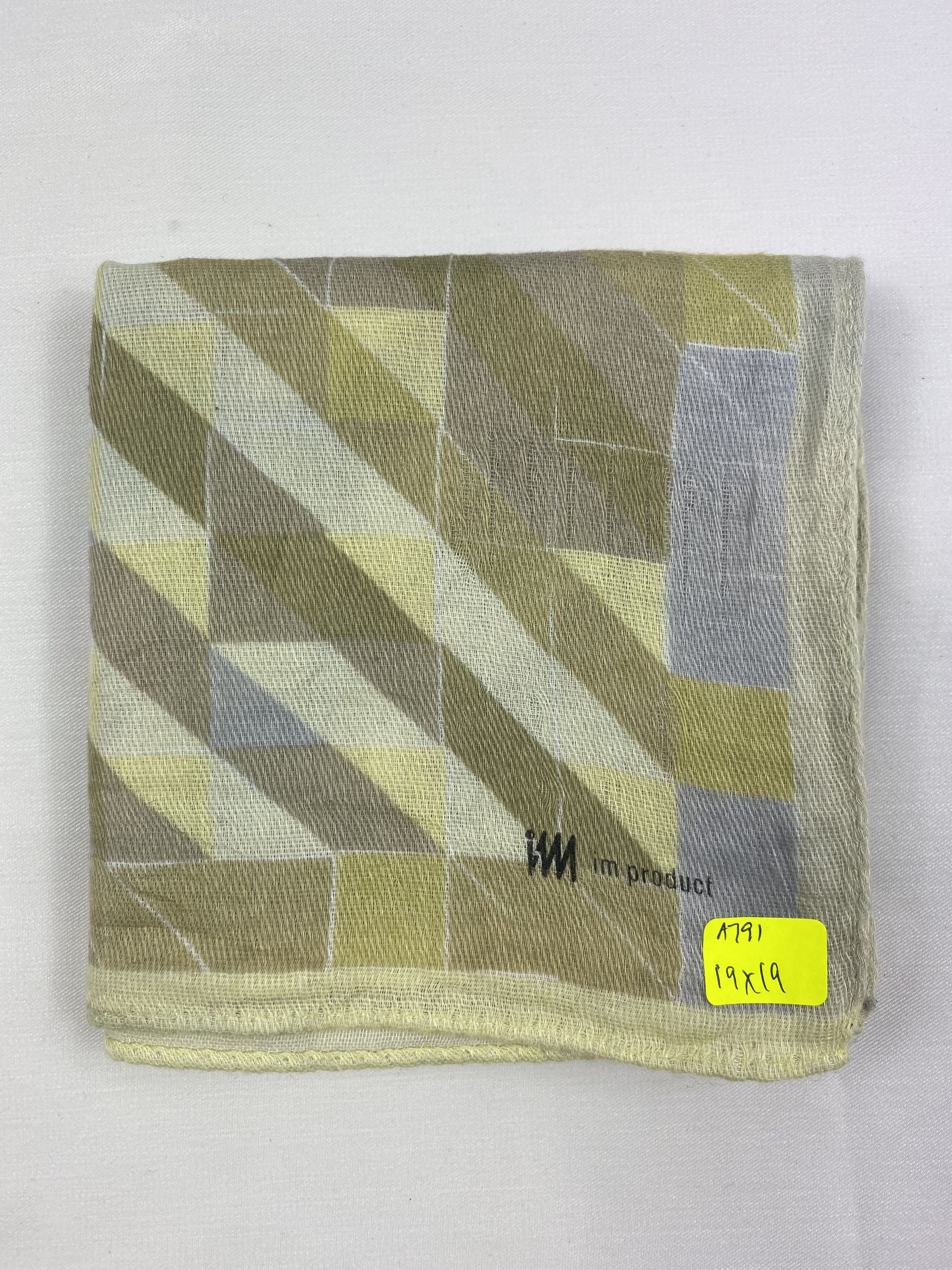 Issey Miyake Issey Miyake Handkerchief / Bandana / Neckerchief Size ONE SIZE - 6 Thumbnail
