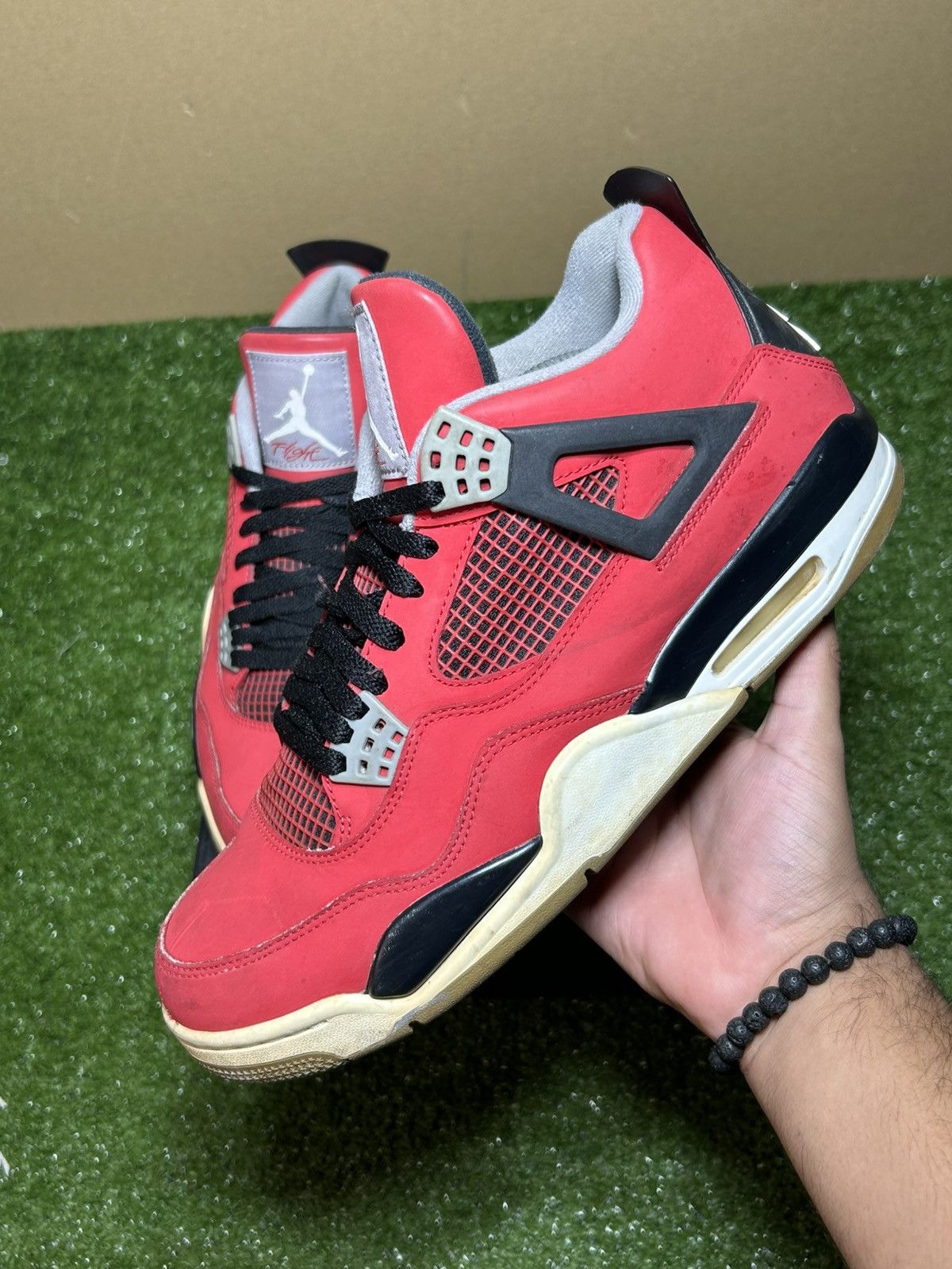 Jordan Brand Jordan 4 toro bravo 2013 Size US 10.5 / EU 43-44 - 2 Thumbnail