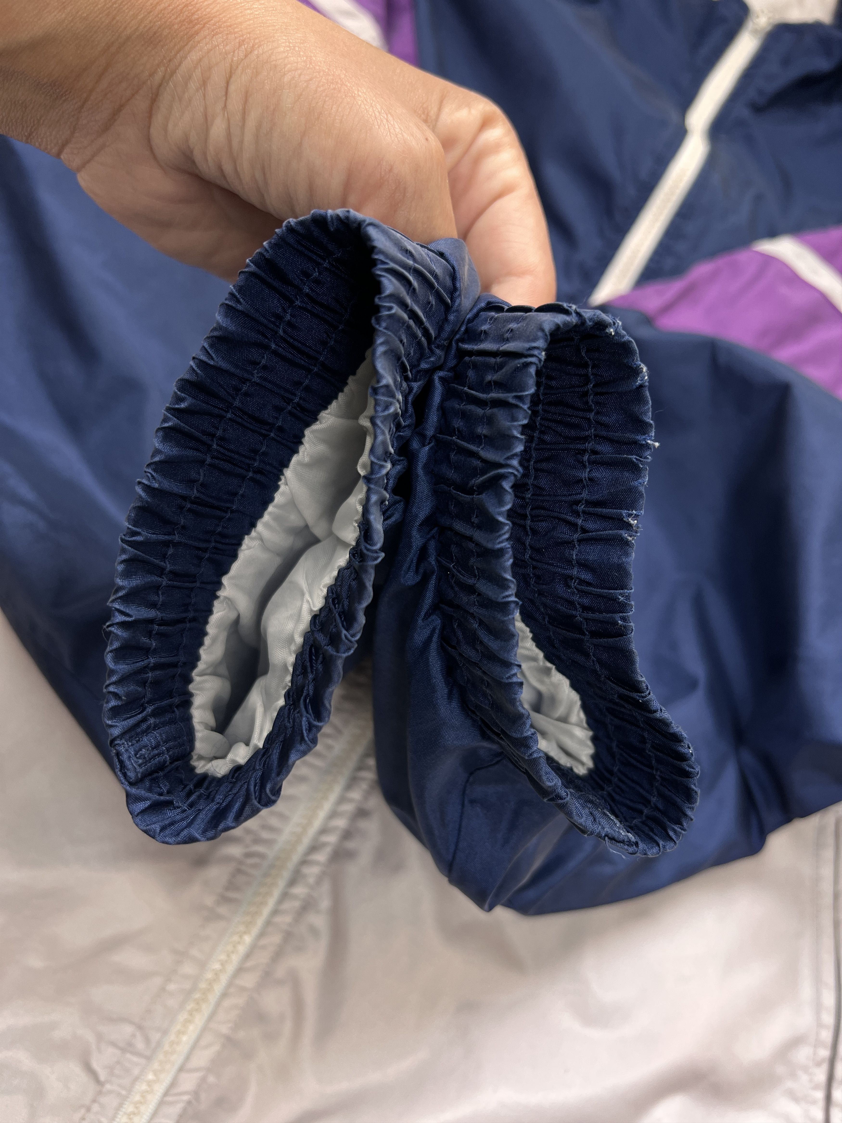 Adidas Vintage Adidas Chevron Panel Windbreaker Jacket - Size L Size US L / EU 52-54 / 3 - 8 Thumbnail