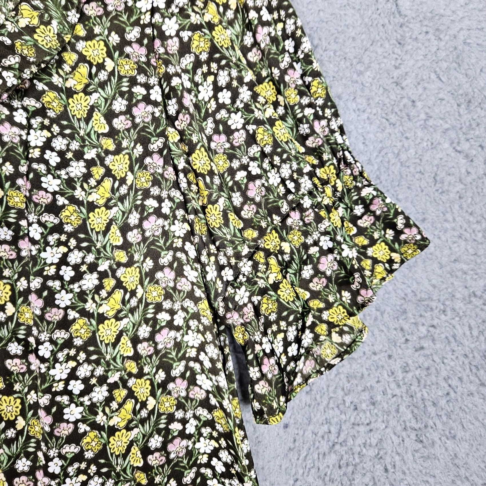 J.Crew J.CREW Shirt Womens XS Women Ruffle Sleeve Button Floral Printed Size Size XS / US 0-2 / IT 36-38 - 5 Thumbnail