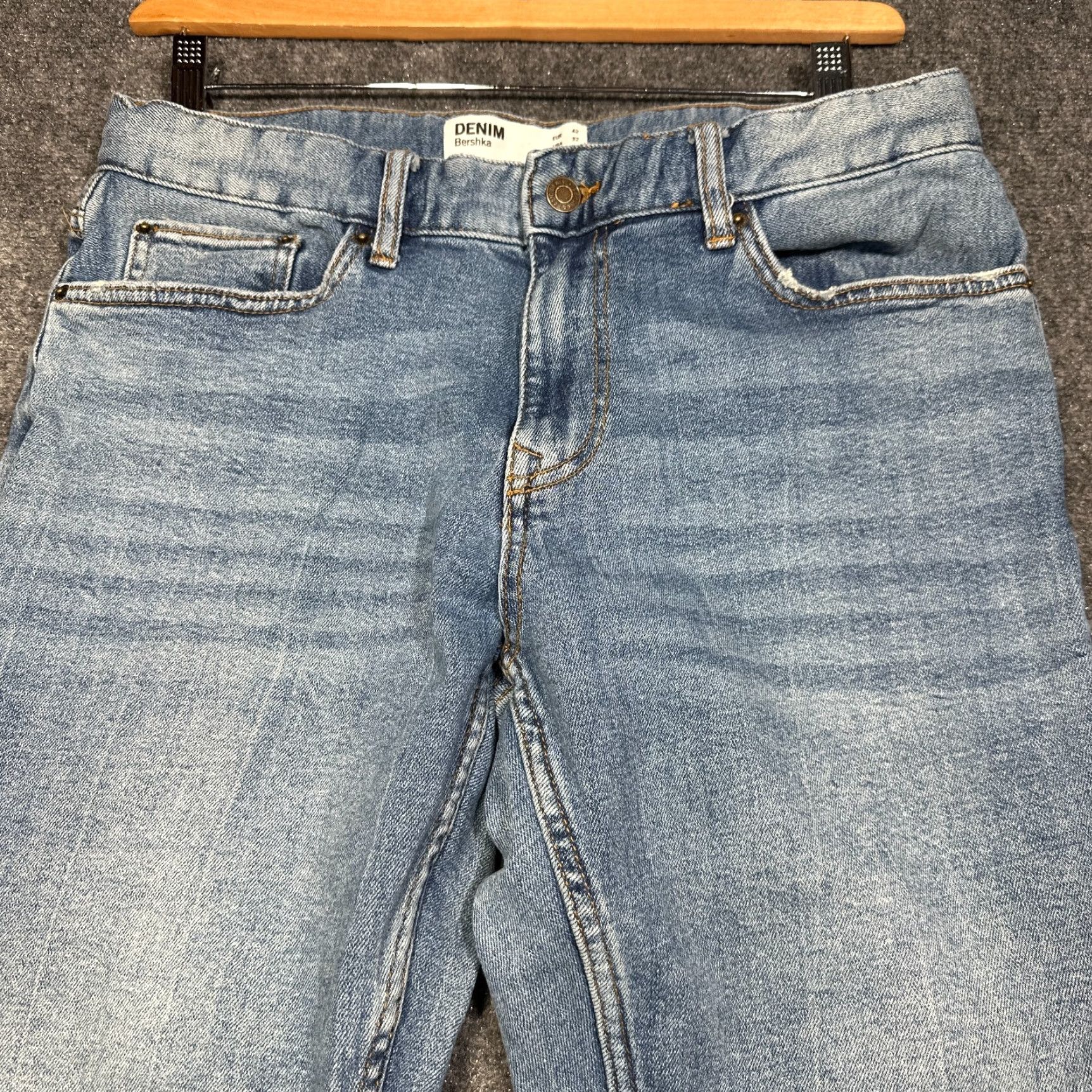 Bershka Bershka Jeans Mens 32 Slim Denim Light Blue 5-Pocket Pockets Zipper Cotton Blend Straight Rise Mid 10-12 Inseam 29 In Jeans Boys Mens Womens Size US 32 / EU 48 - 5 Thumbnail