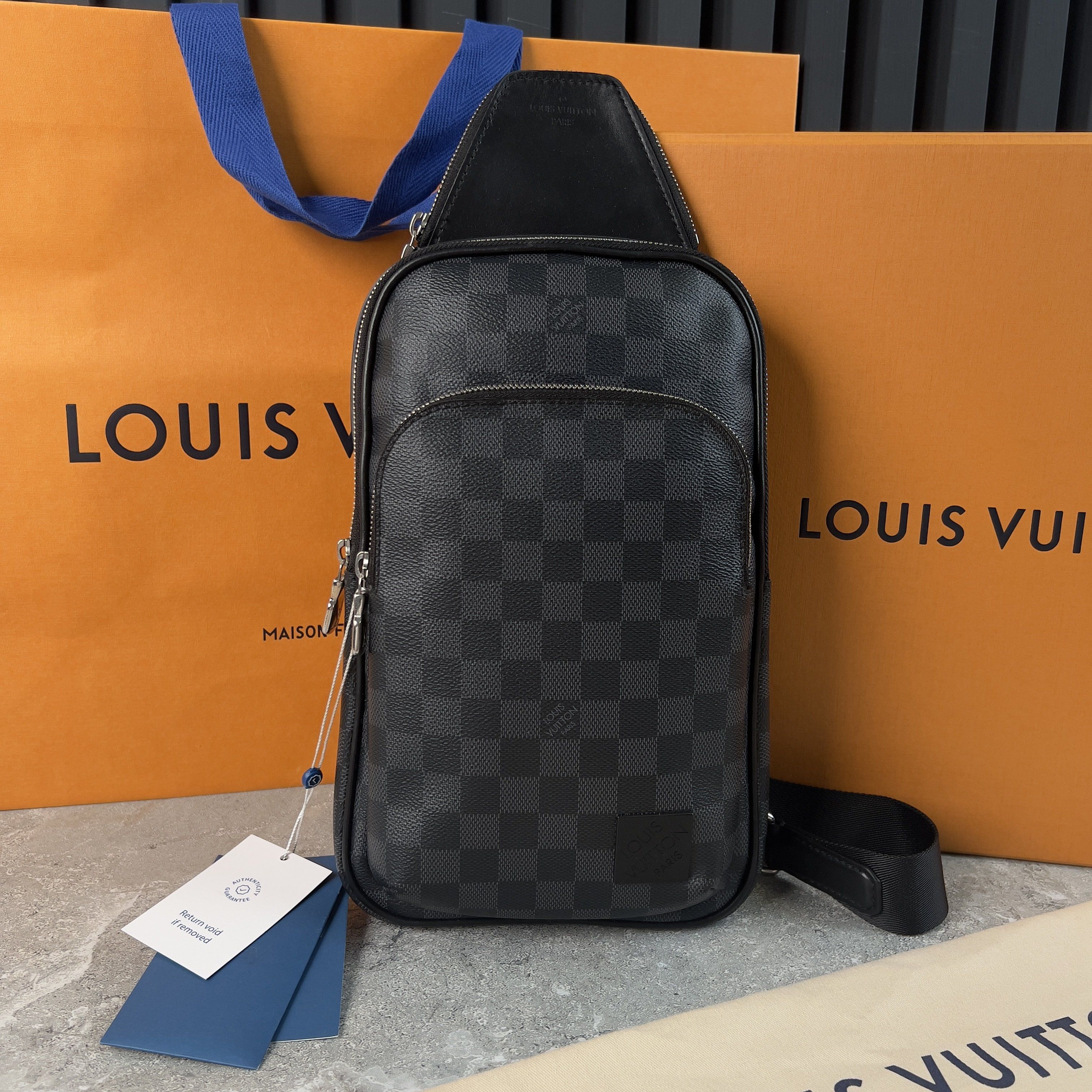 Louis Vuitton Avenue Damier Graphite Canvas Slingbag Bag Size ONE SIZE - 1 Thumbnail