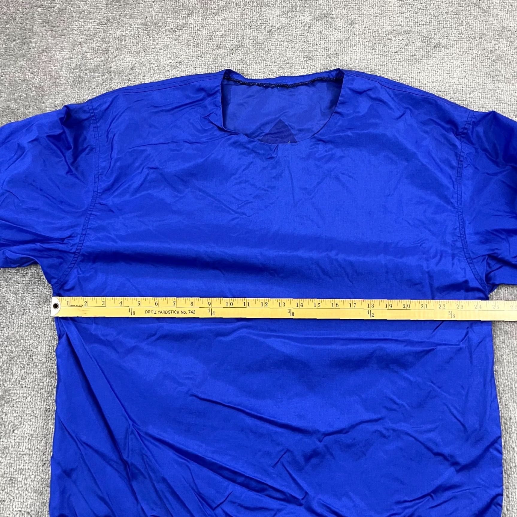 Adidas VINTAGE Adidas Descente Jacket Mens M/L Blue Windbreaker Pullover Trefoil Japan 90s VTG Stops Logo Crackling Back Graphic 90s Mens M-L Blue Size US M / EU 48-50 / 2 - 4 Thumbnail