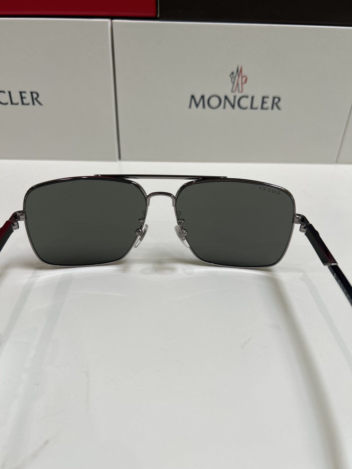 Gucci GUCCI Navigator Sunglasses Size ONE SIZE - 1 Thumbnail