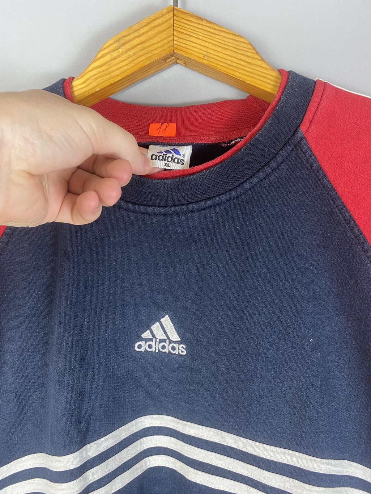 Adidas × Vintage Vintage 90s adidas sweatshirt big logo Size US XL / EU 56 / 4 - 4 Thumbnail