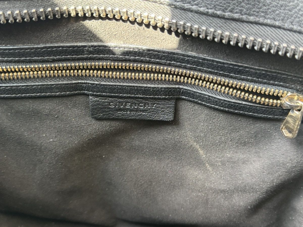 Givenchy Stunning Givenchy shoulder bag like new Size ONE SIZE - 10 Thumbnail