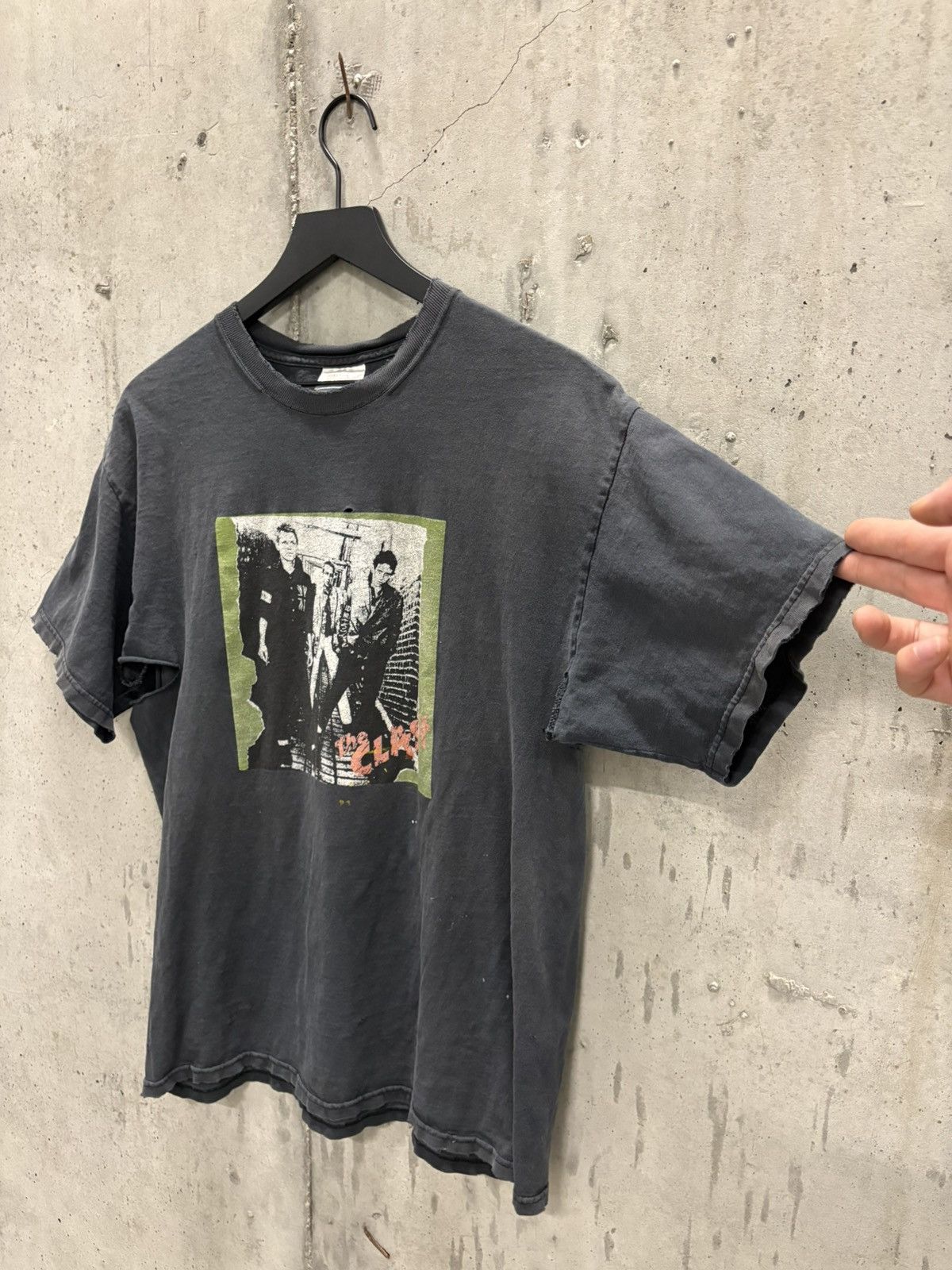 Band Tees Vintage The Clash Shirt Faded Distressed Grunge Band Size US L / EU 52-54 / 3 - 3 Thumbnail