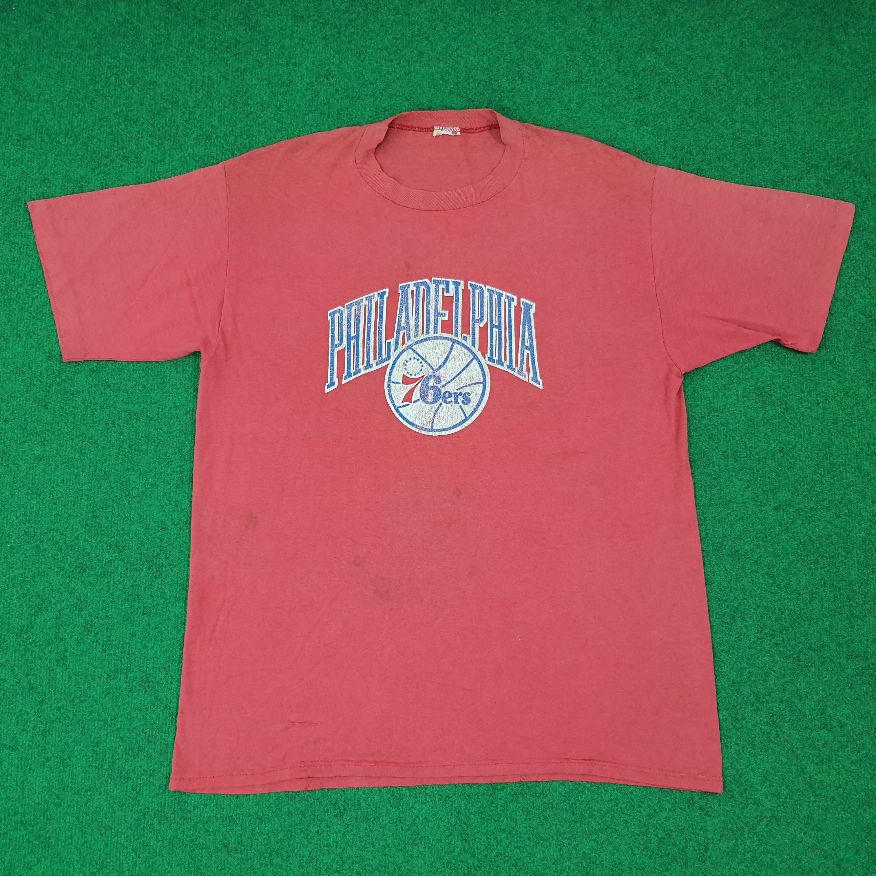 Vintage 90s Philadelphia 76ers NBA Basketball Tshirt C276N52