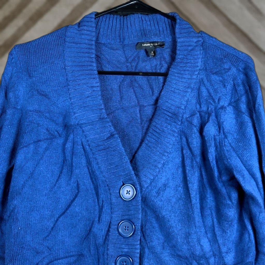 Banana Republic Banana Republic Womens Sweater Blue V Neck Pullover Henley Stretch Medium Shirt Womens Blouse Knit Henley Blue Short Sleeve? Size M / US 6-8 / IT 42-44 - 1 Thumbnail
