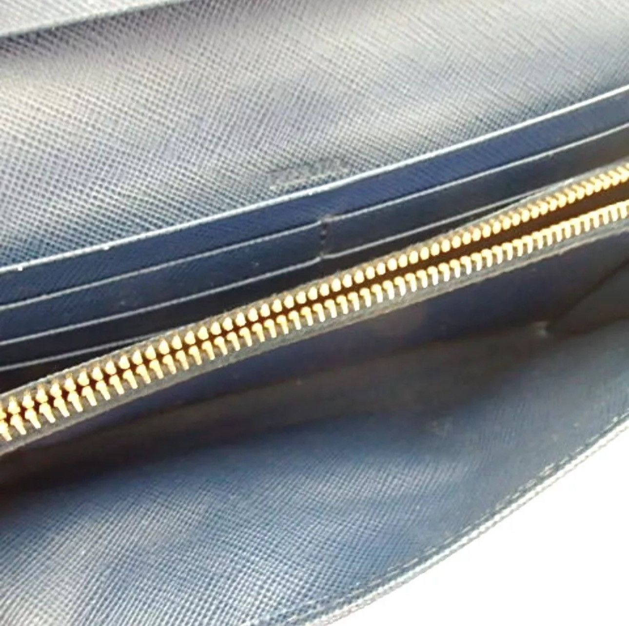 Prada Prada SAFIANO Leather in Blue Color In excellent condition Size ONE SIZE - 11 Thumbnail