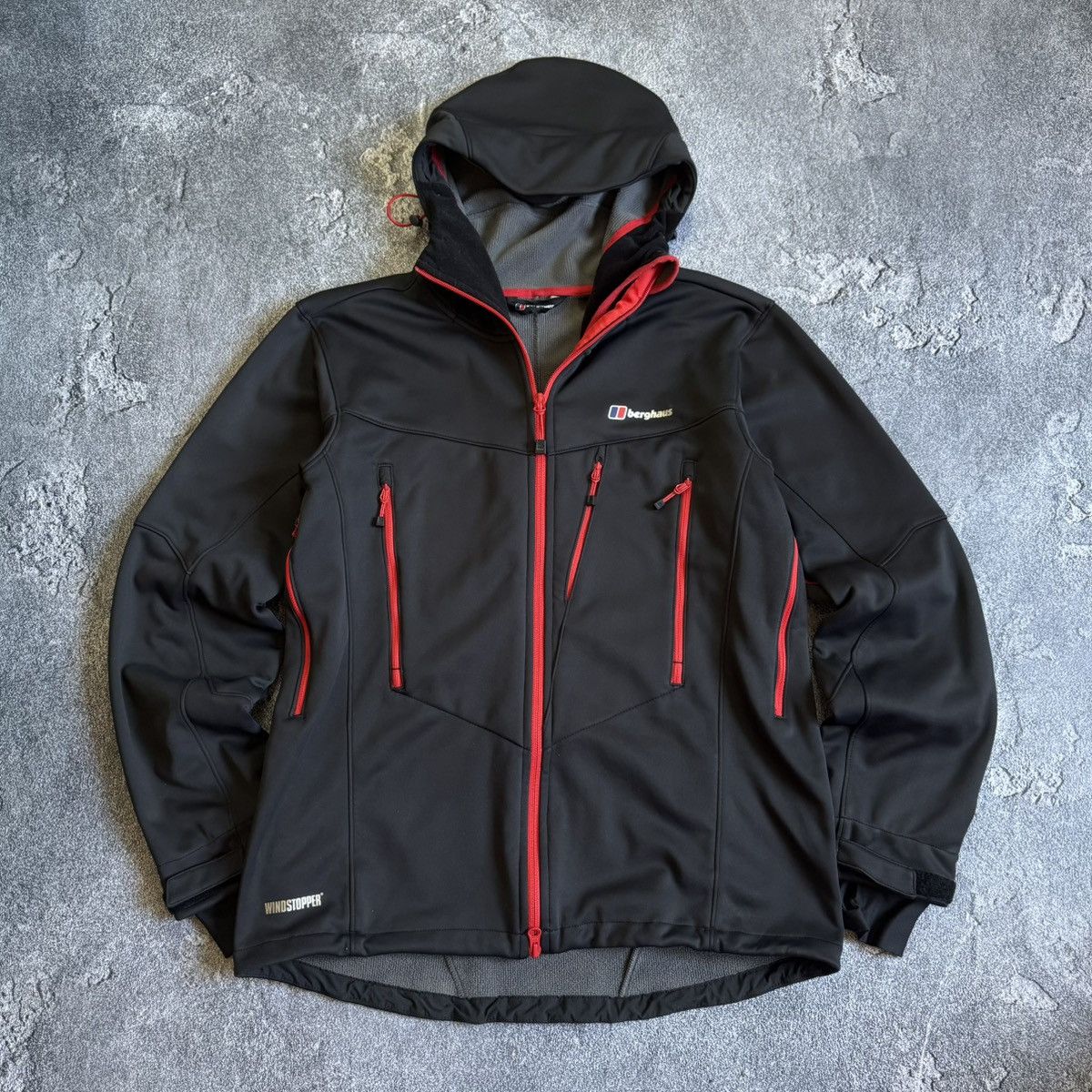 Berghaus Berghaus Windstopper Men's Gorpcore Colour Black Jacket Size US M / EU 48-50 / 2 - 1 Thumbnail