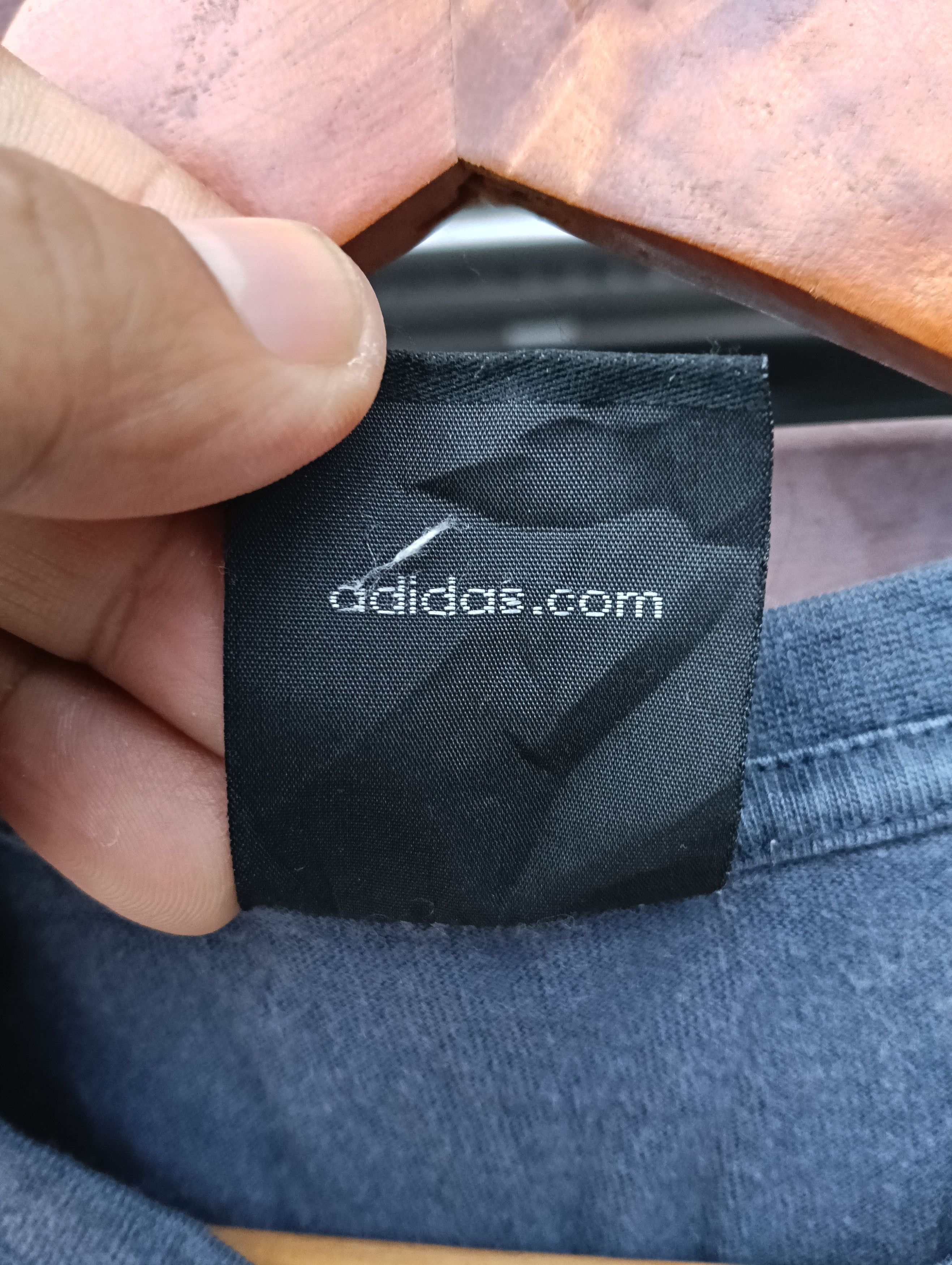Adidas × Vintage Y2k Adidas centre logo Size US M / EU 48-50 / 2 - 3 Thumbnail
