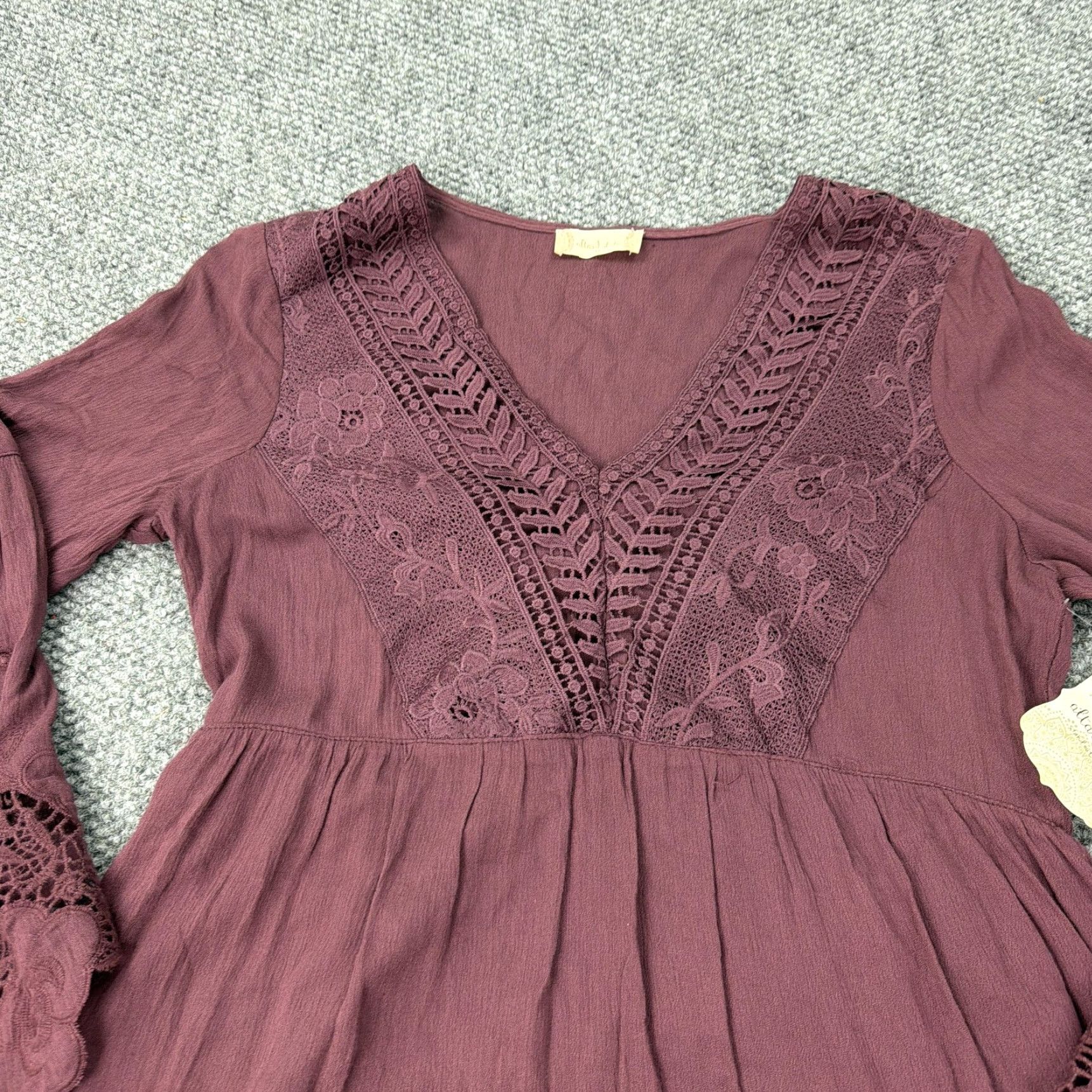 Vintage Altar'd State Dress Womens M Purple Bell Sleeve Fit & Flare Mini Boho Festival V-Neck Solid Size M / US 6-8 / IT 42-44 - 2 Thumbnail
