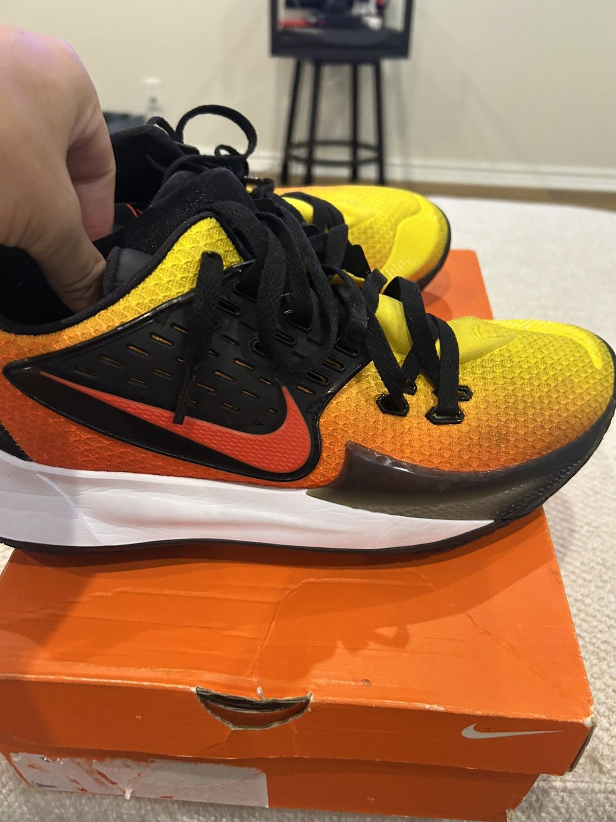 Nike Kyrie Low 2 Sunset Size US 11.5 / EU 44-45 - 5 Thumbnail