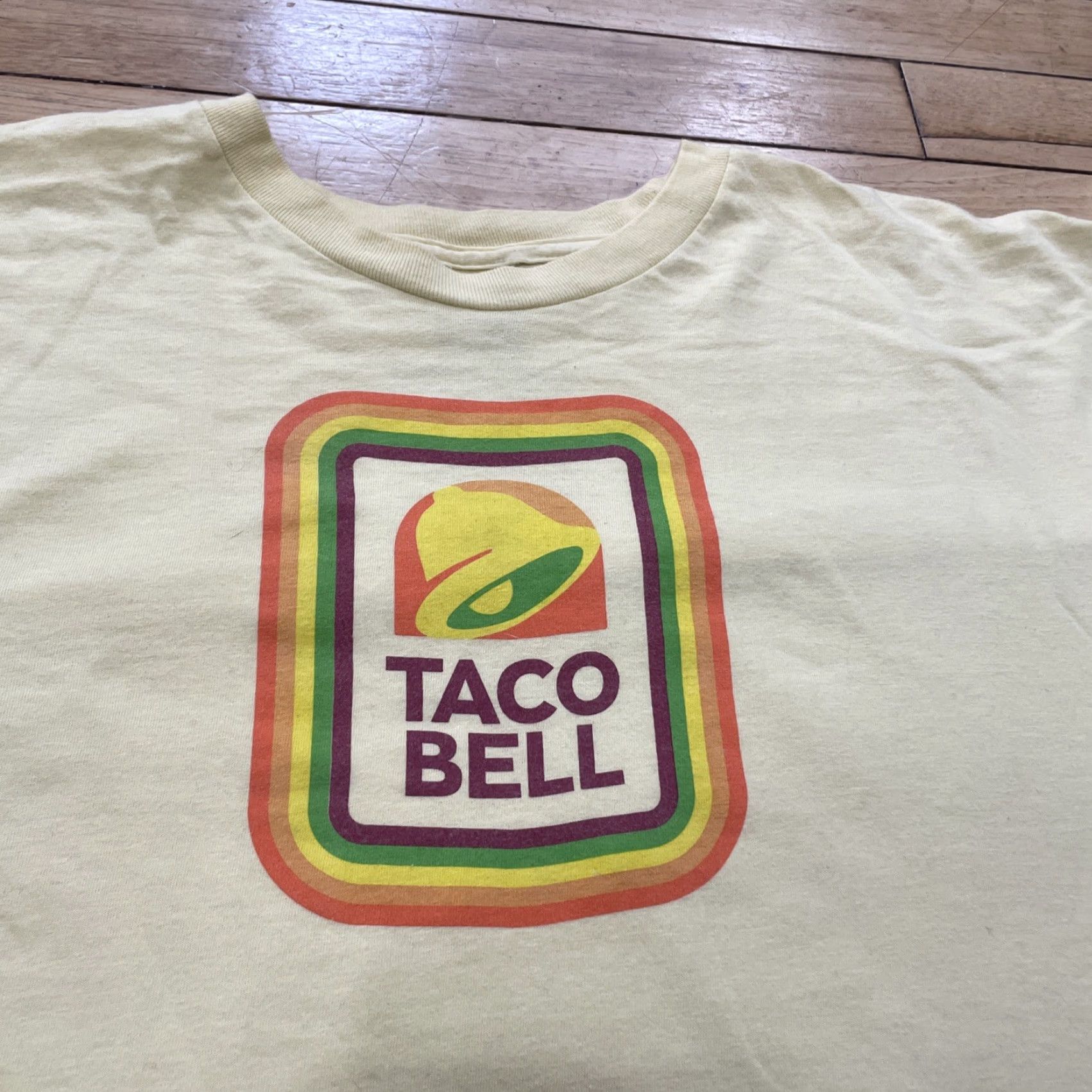 Bell Taco Bell T-Shirt Adult 2XL Yellow Retro 90s Logo Print Brand Tee 2XL Chest Mens Shirt Size US XXL / EU 58 / 5 - 5 Thumbnail
