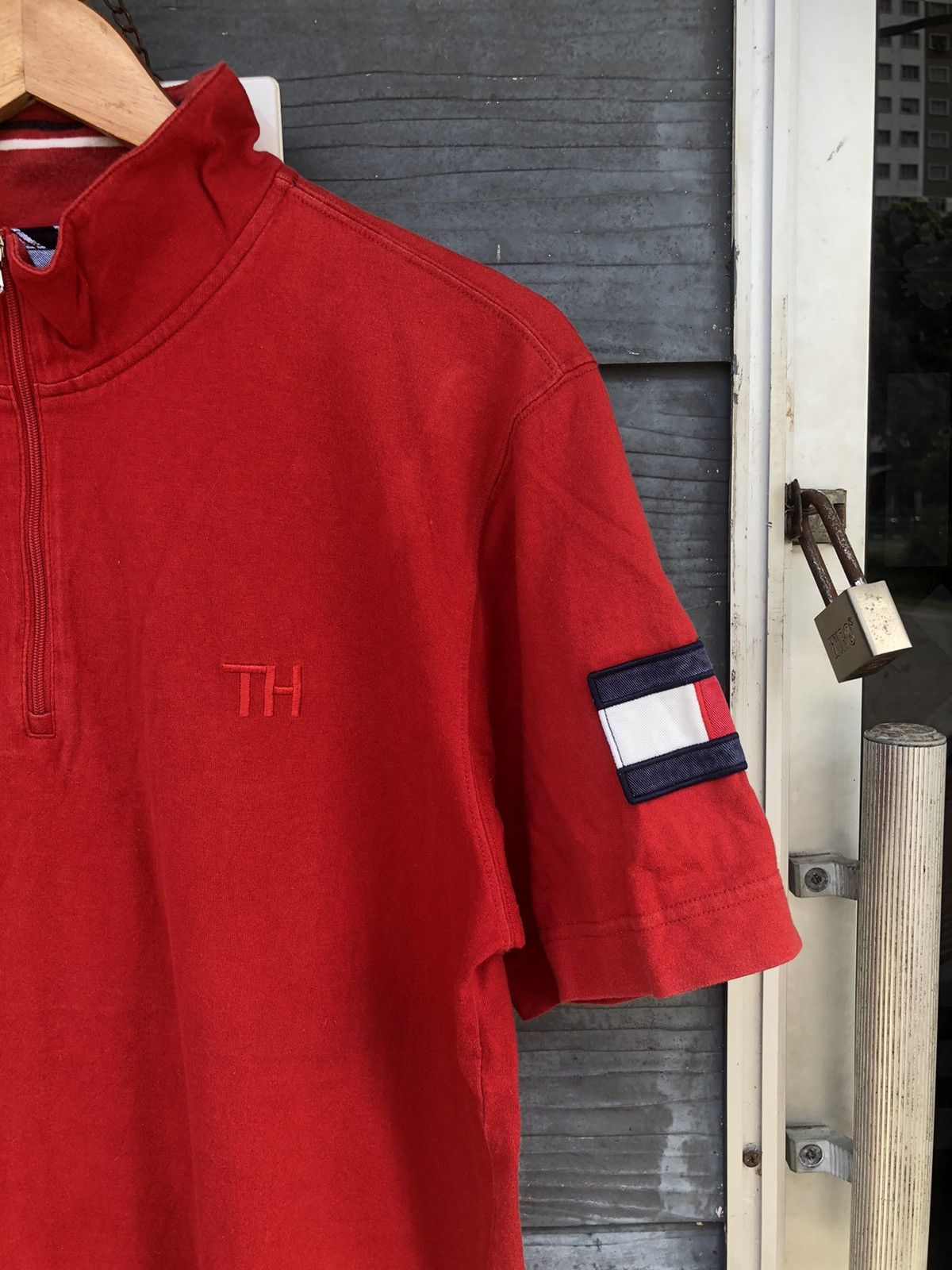 Tommy Hilfiger × Vintage Vintage Tommy Hilfiger USA 1/4 Zipper Polo Tee Size US L / EU 52-54 / 3 - 8 Thumbnail