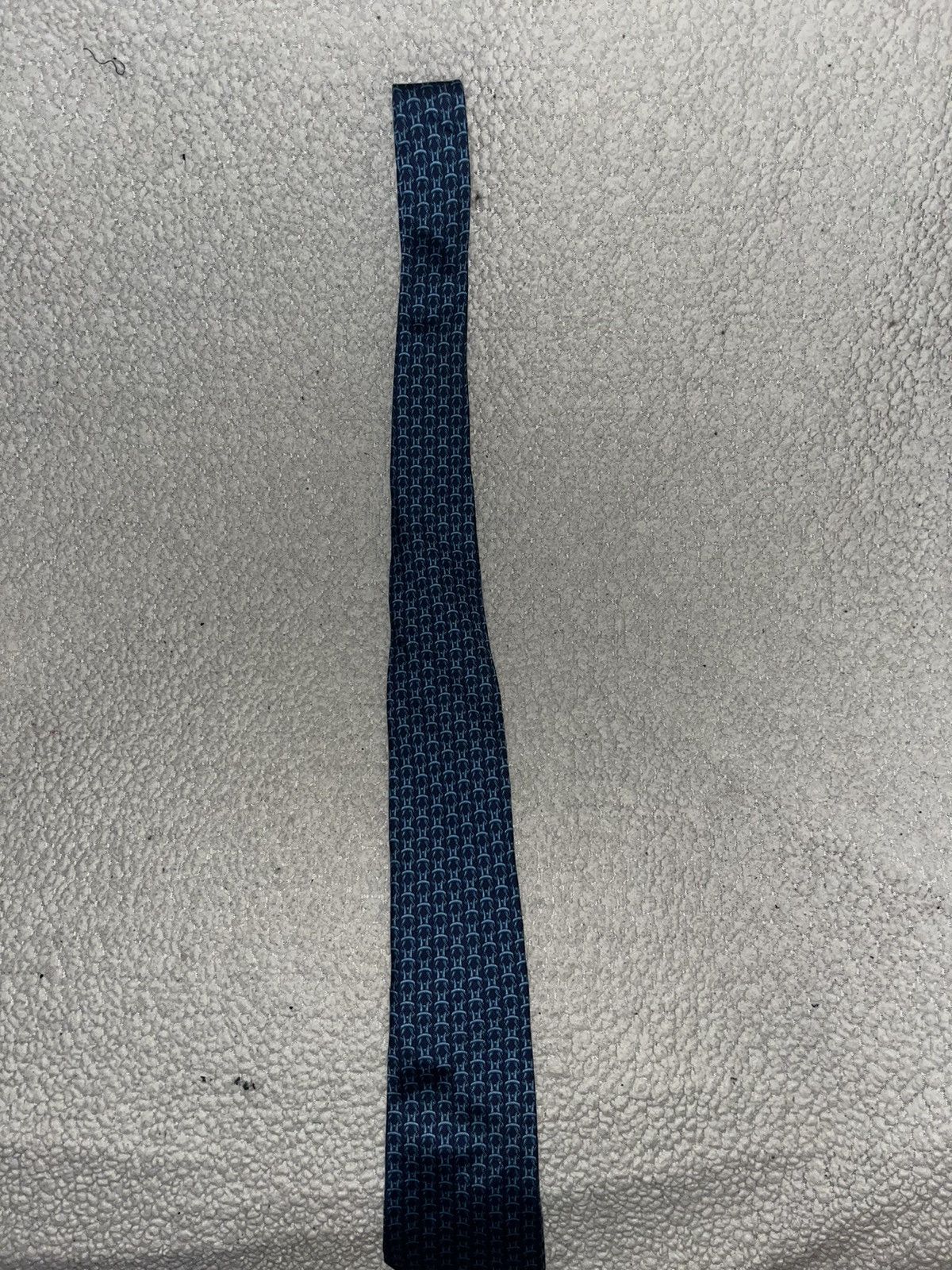 Hermes Hermes 100% Silk Dark Blue Geometric Mens Vintage Tie Size ONE SIZE - 1 Thumbnail