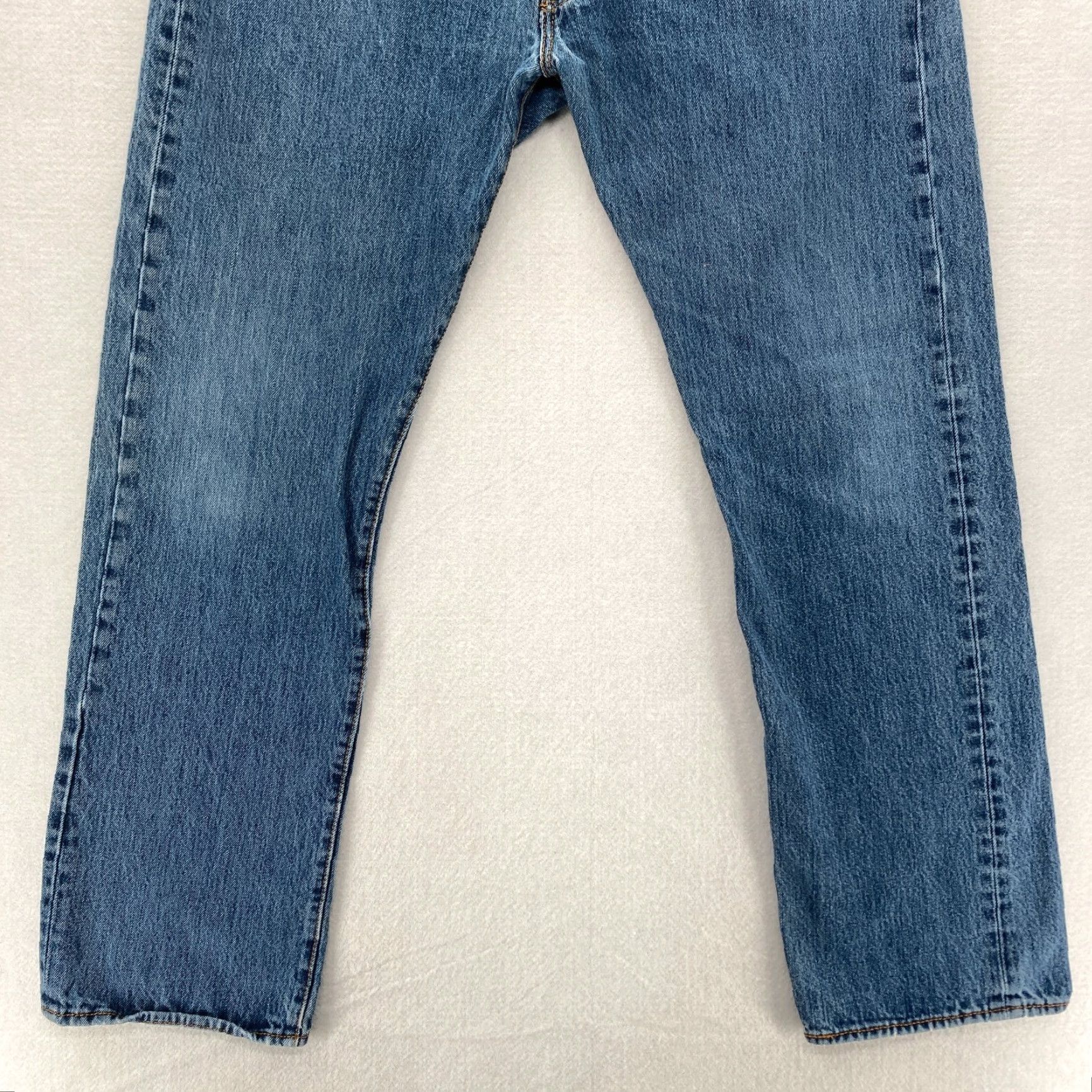 Levi's Levi's 501 Jeans Mens 38x32 Denim Blue Straight Leg Button Fly 5-Pocket Regular Fit Size US 38 / EU 54 - 3 Thumbnail
