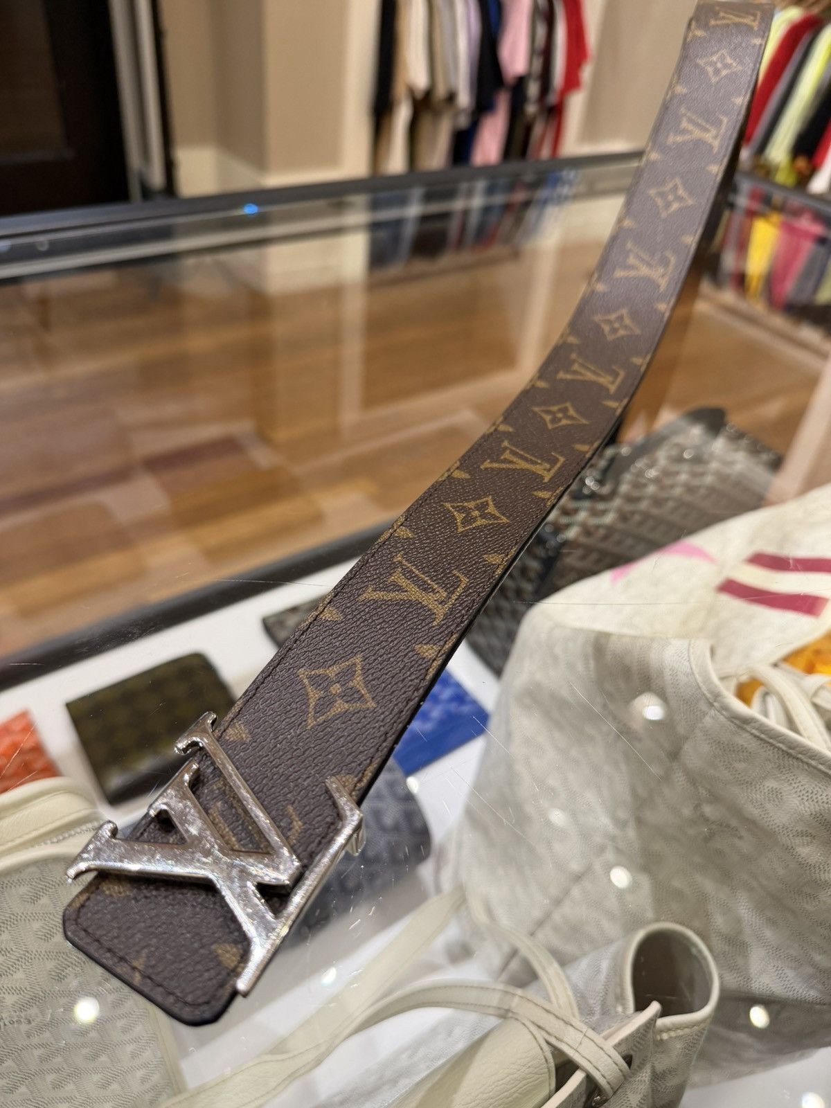 Louis Vuitton Louis Vuitton LV 40mm Reversible Monogram Leather Belt Size ONE SIZE - 3 Thumbnail