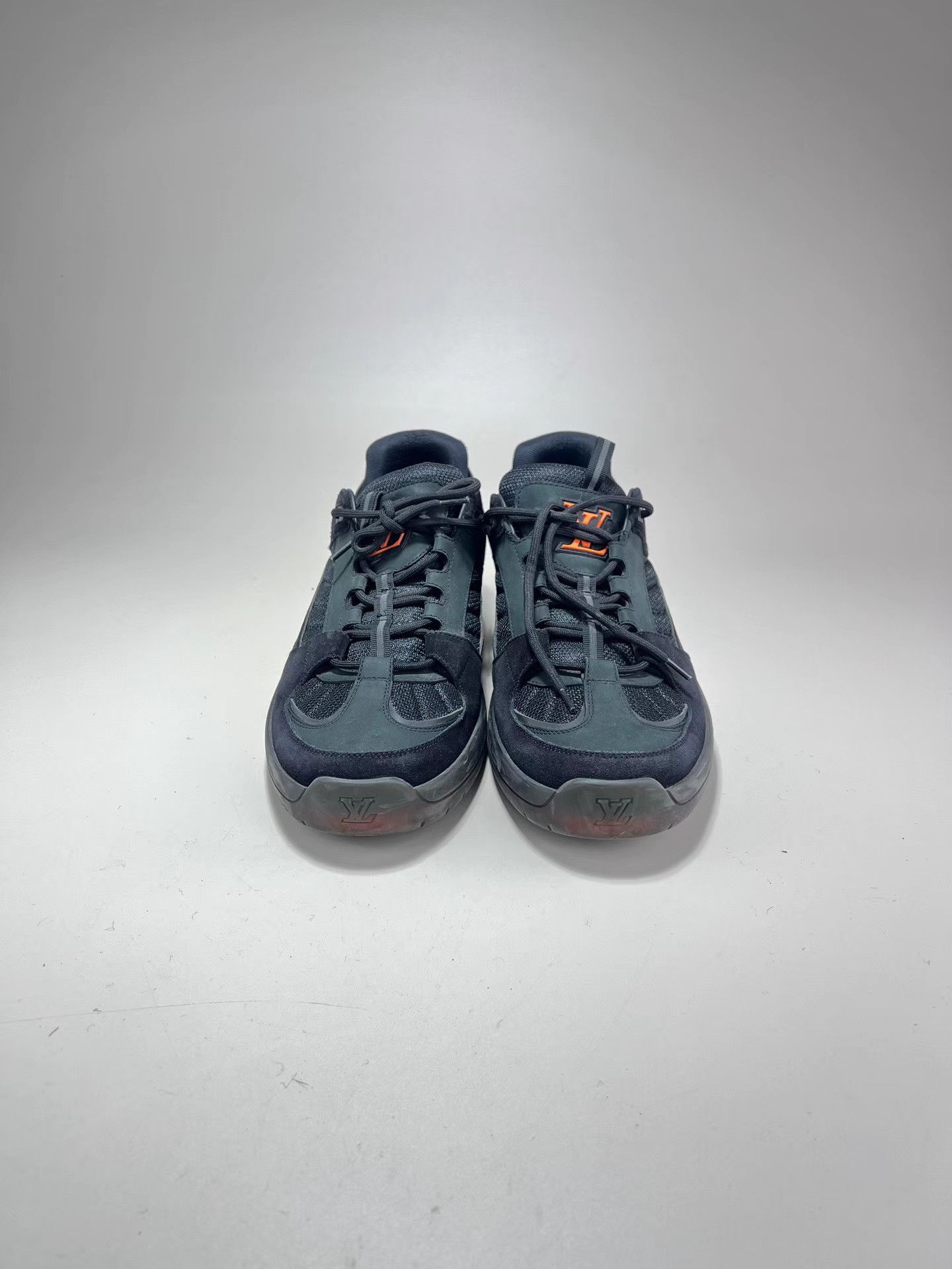 Louis Vuitton LOUIS VUITTON LV AVIEW Suede & Monogram Sneakers Size US 9 / EU 42 - 2 Thumbnail