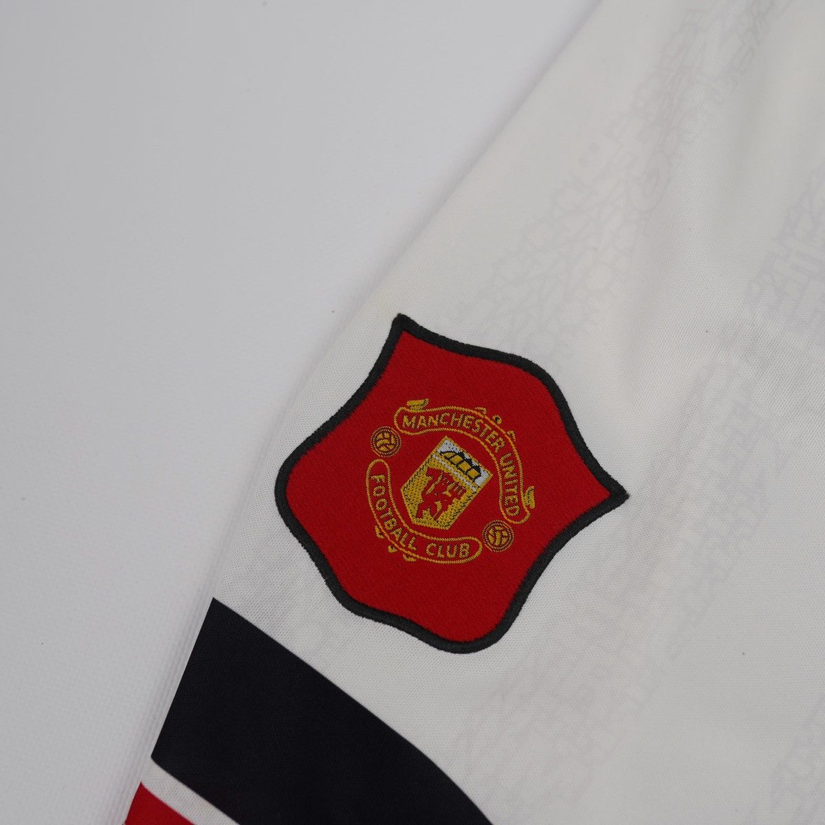 Umbro Umbro Manchester United Vintage Football Soccer Shorts Size US 30 / EU 46 - 5 Thumbnail