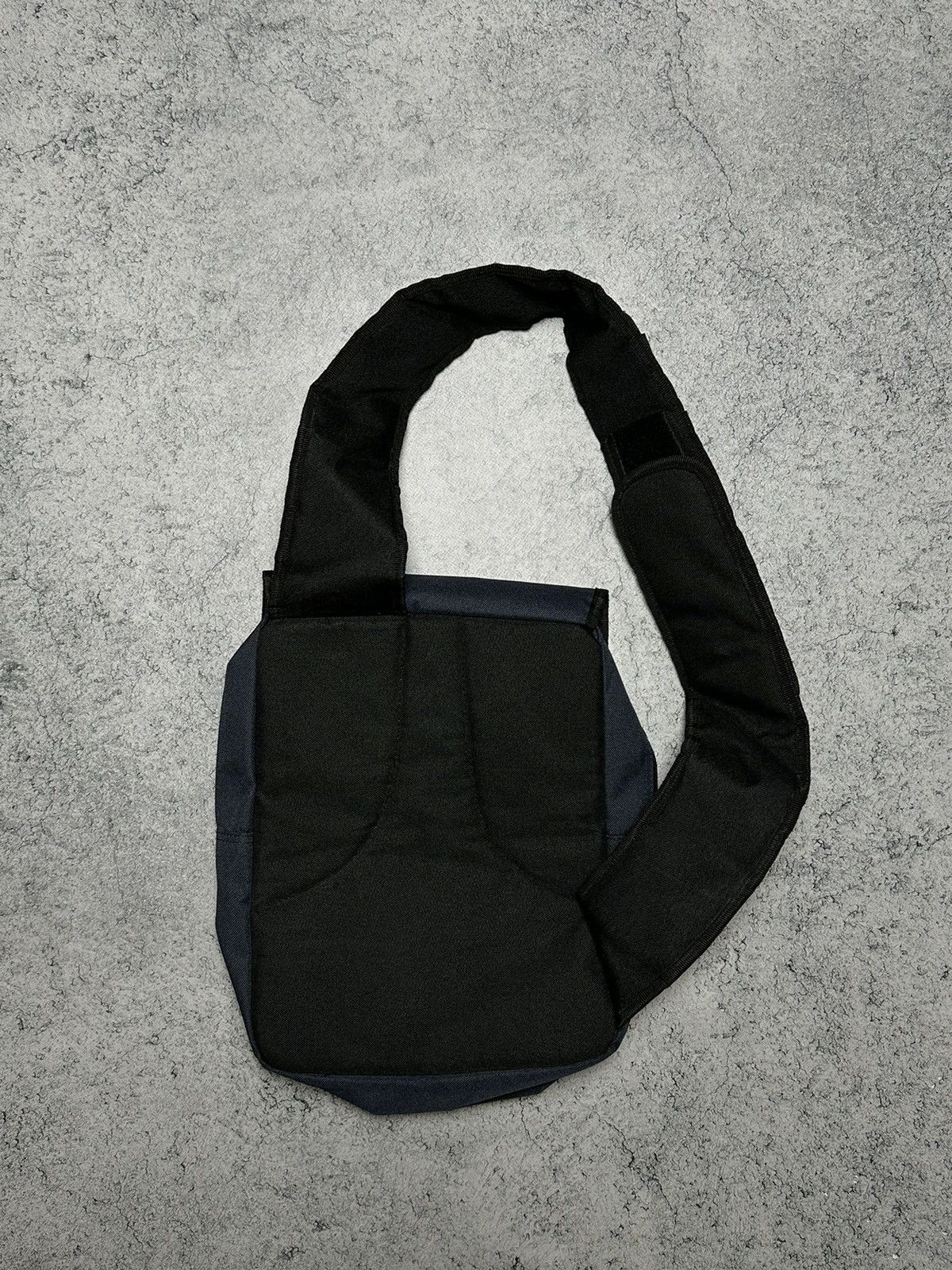 Reebok Vintage Reebok Sling Crossbody Bag Gorpcore Size ONE SIZE - 12 Thumbnail