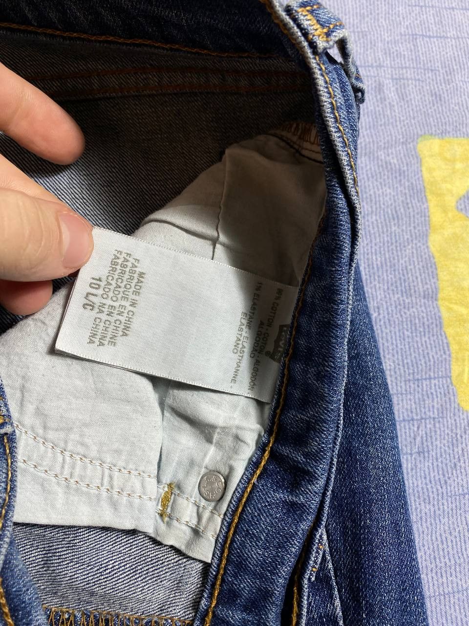 Levi's Vintage Levis Jeans Distressed Denim Size US 30 / EU 46 - 3 Thumbnail