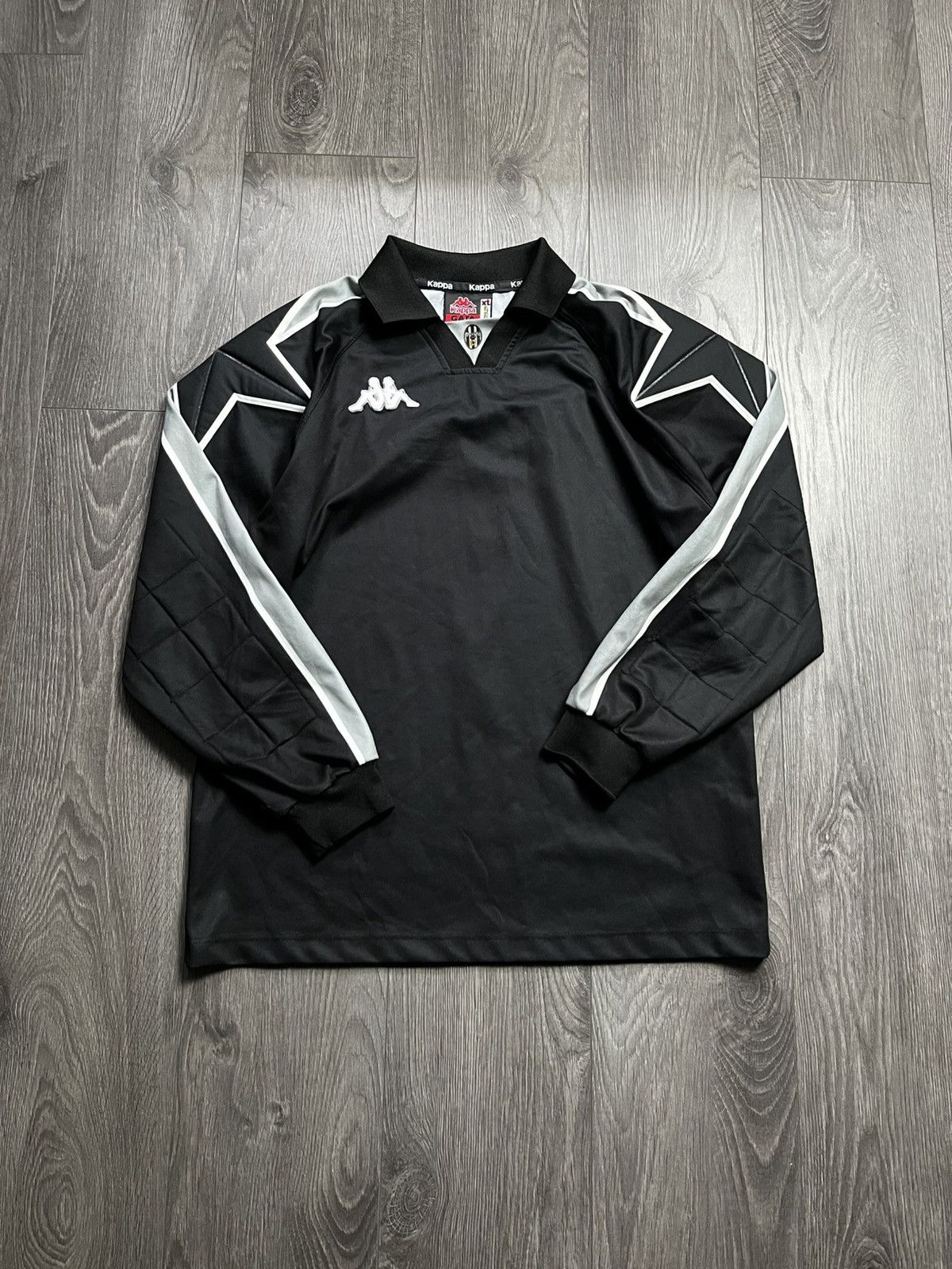 Kappa Vintage 90s Kappa Juventus Goalkeeper Jersey Long Sleev GARA Size US L / EU 52-54 / 3 - 2 Thumbnail