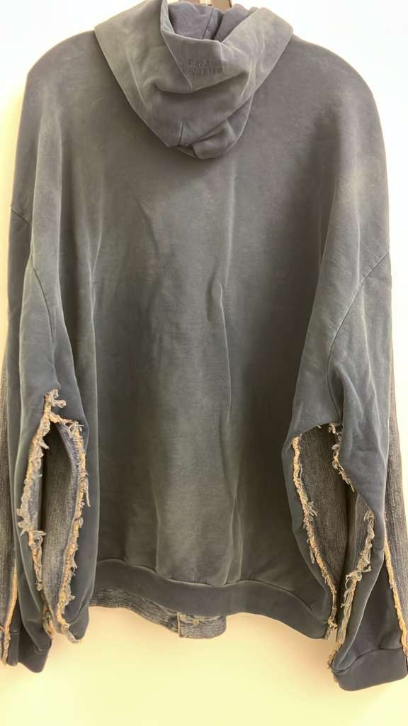 o1w1db11125 Paris Hybrid Hooded Jacket in Blue