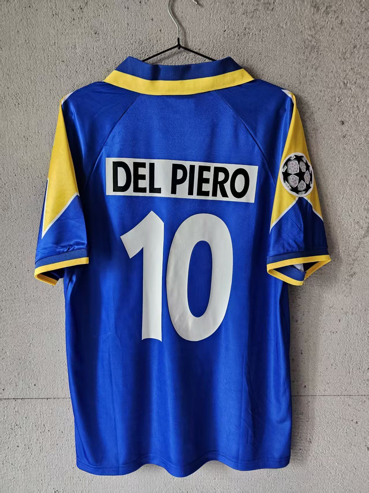 Other Del Piero Jersey 1995 1997 Juventus Size US XL / EU 56 / 4 - 1 Thumbnail