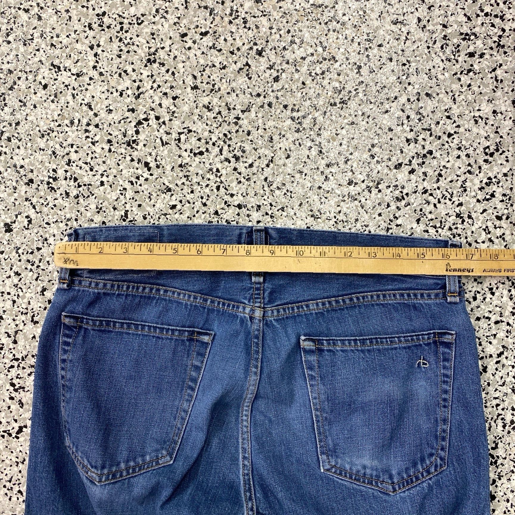 Rag & Bone Rag & bone RB 15X Tailored Workwear Jeans Mens 33 x 26.5 Denim Straight 5-Pocket Blue Cotton Vintage No N/A Size US 33 - 6 Thumbnail