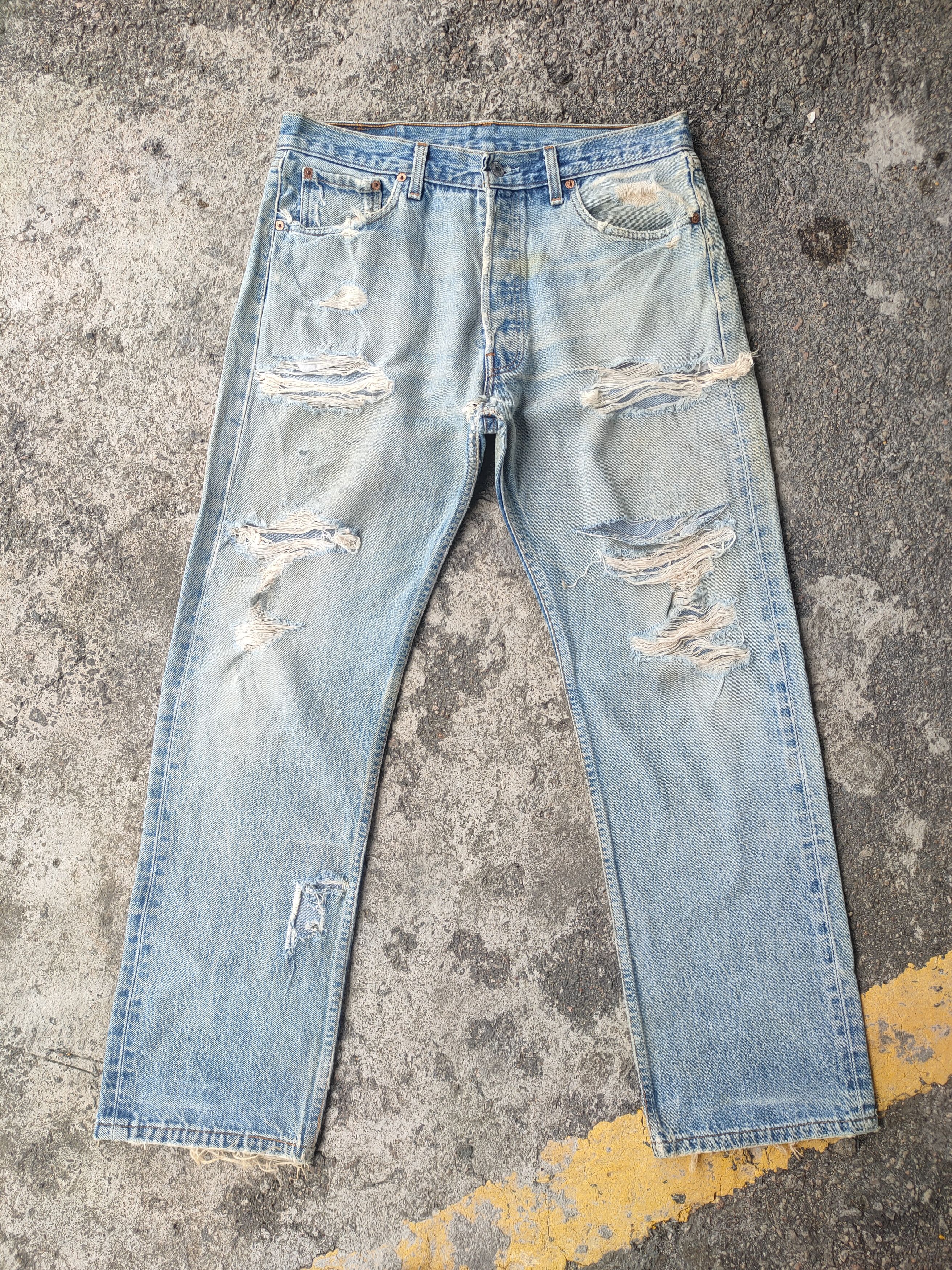 Levi's Vintage Clothing VINTAGE 97' LEVI'S 501 USA RIPPED FADED JEANS DENIM PANTS Size US 34 / EU 50 - 2 Thumbnail