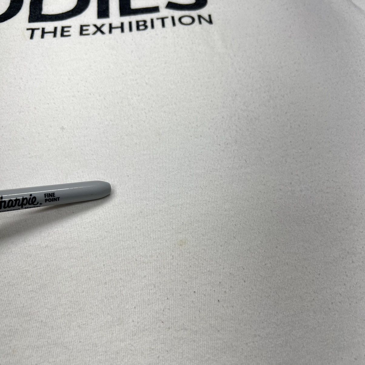 Other I Love Bodies Tee Shirt Art Exhibition Museum Heart Y2K Size US L / EU 52-54 / 3 - 10 Thumbnail