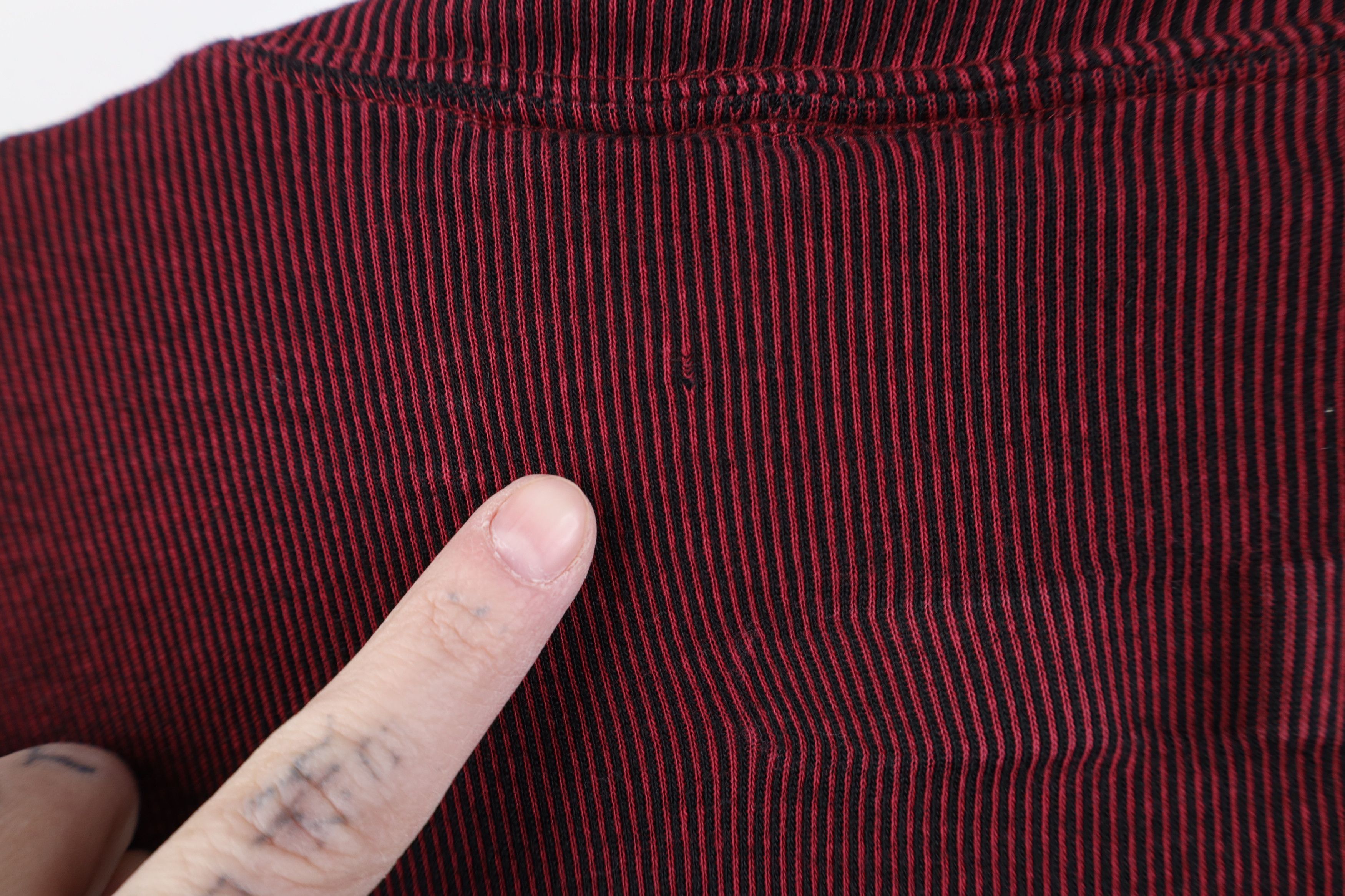Vintage Vintage 90s Streetwear Ribbed Knit Mock Neck T-Shirt Red Size US M / EU 48-50 / 2 - 11 Thumbnail