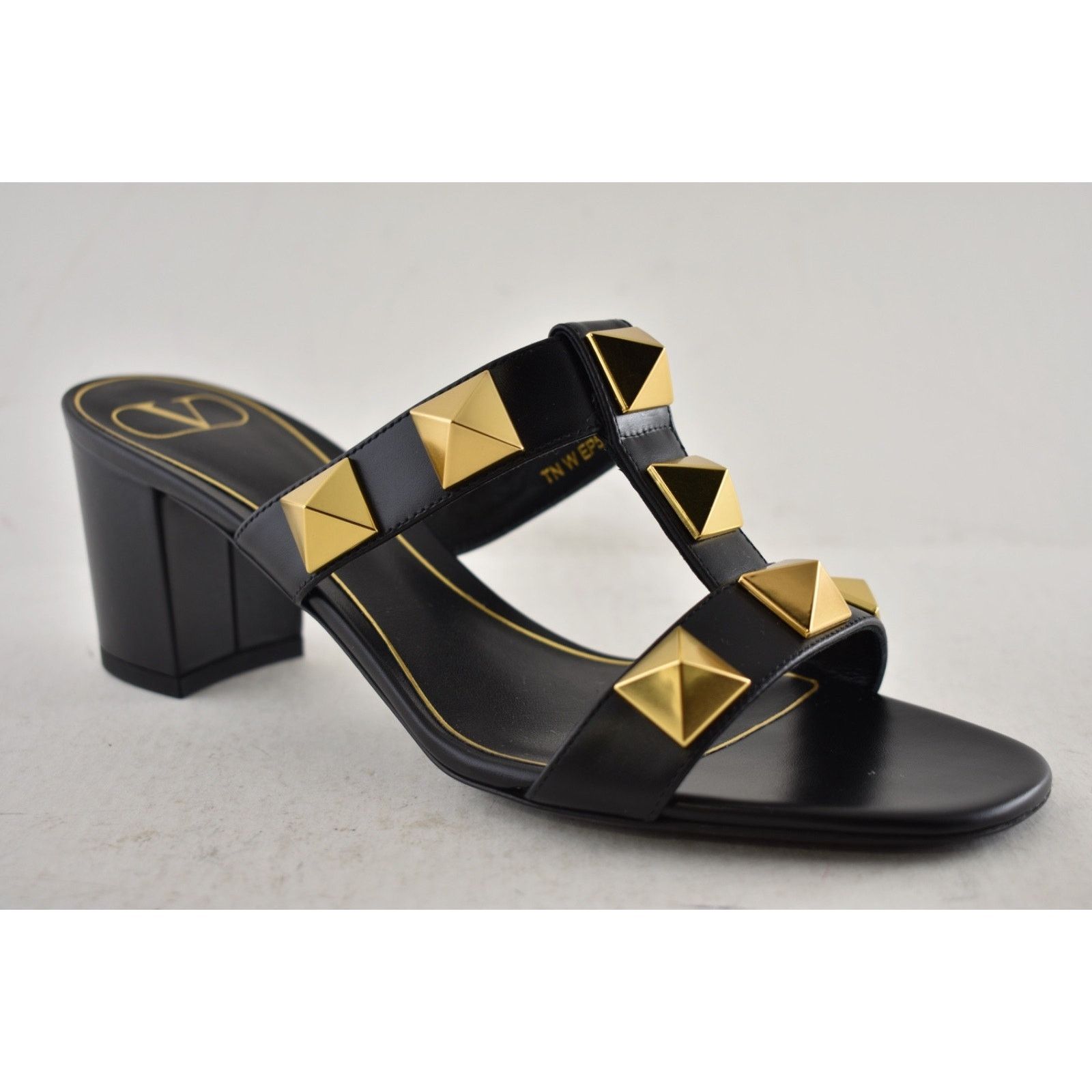 Valentino Rockstud Roman Stud City 60mm Slide Mule Sandal Block Heel Size US 7.5 / IT 37.5 - 4 Thumbnail