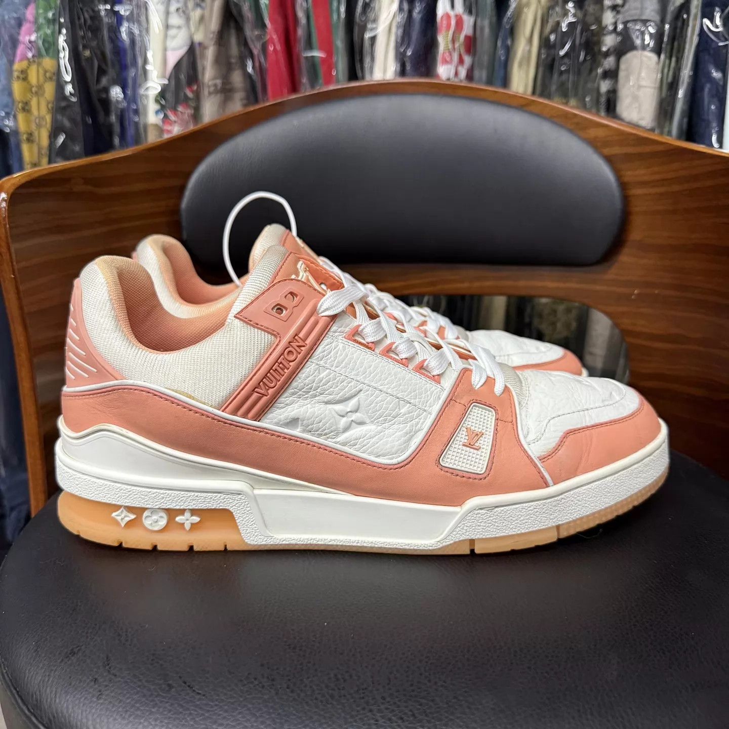 Louis Vuitton LV Trainer White Pink Peach US9.5 Worn prot Size US 9.5 / EU 42-43 - 4 Thumbnail