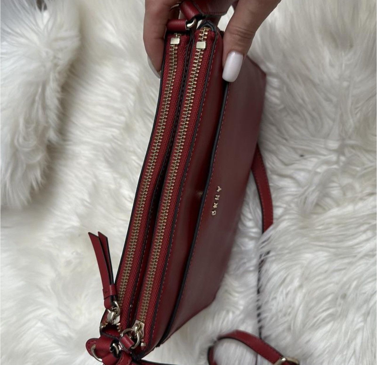 Designer DKNY Red Saffiano Leather Double Logo Crossbody Size ONE SIZE - 4 Thumbnail
