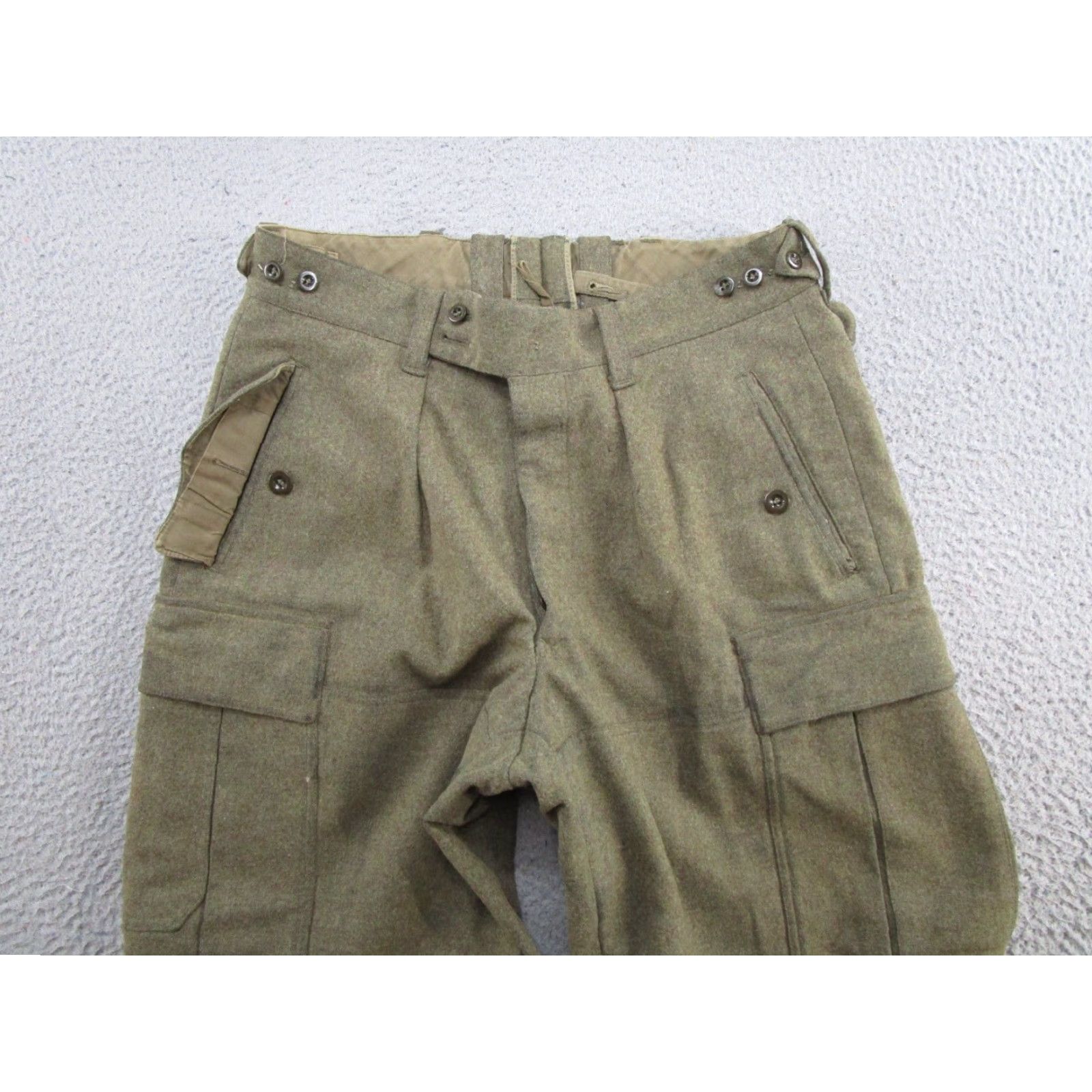 Vintage VINTAGE Wool Cargo Pants Mens 32x29 GD Bucking Alsfeld 1950s Green Military/Landgirl Baggy 1950s Mens Size US 32 / EU 48 - 3 Thumbnail
