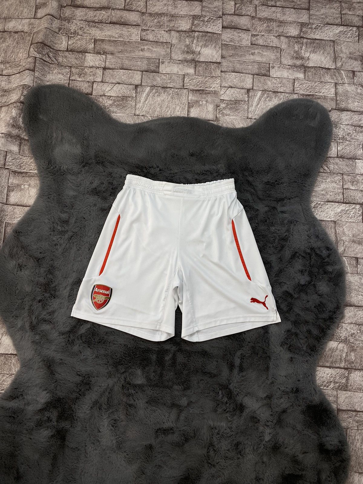 Puma × Vintage Shorts soccer FC Arsenal Gunners Home 2014/2015 Puma Size US 32 / EU 48 - 1 Thumbnail